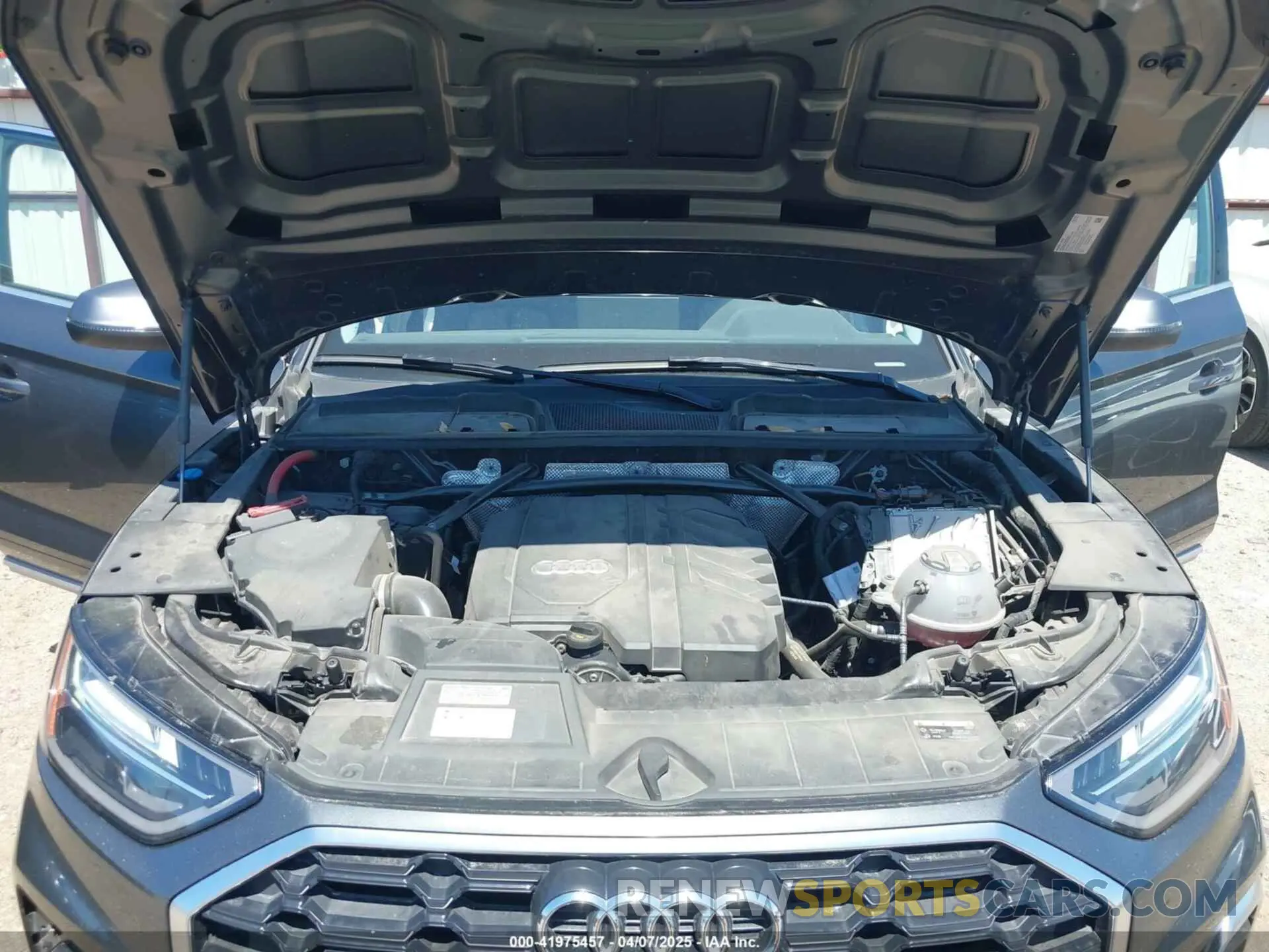 10 fotografías del automóvil dañado WA1EAAFY3P2123399 AUDI Q5 2023