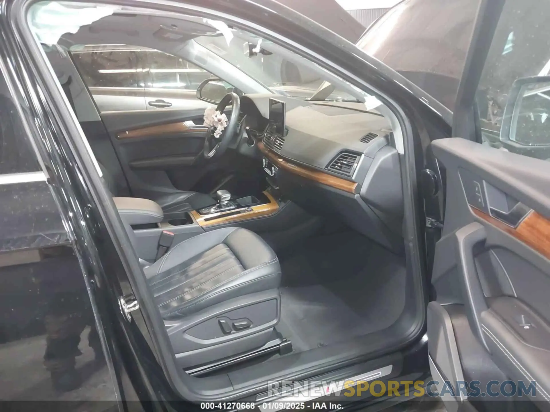 5 fotografías del automóvil dañado WA1EAAFY4P2075816 AUDI Q5 2023