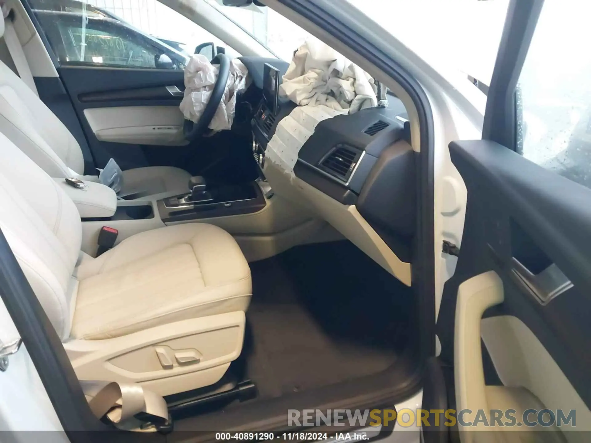5 fotografías del automóvil dañado WA1EAAFY4P2119541 AUDI Q5 2023