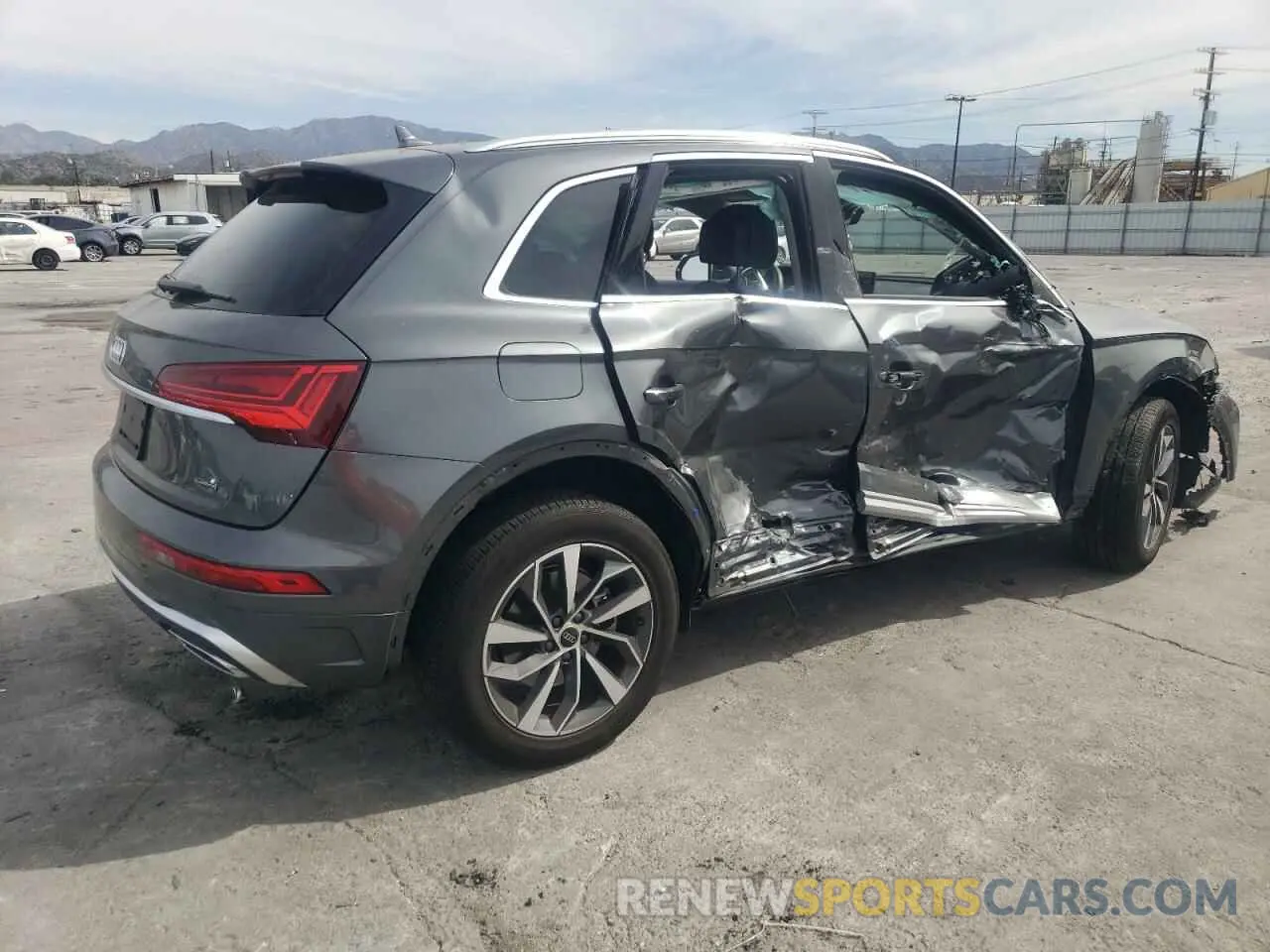3 fotografías del automóvil dañado WA1EAAFY4P2153608 AUDI Q5 2023