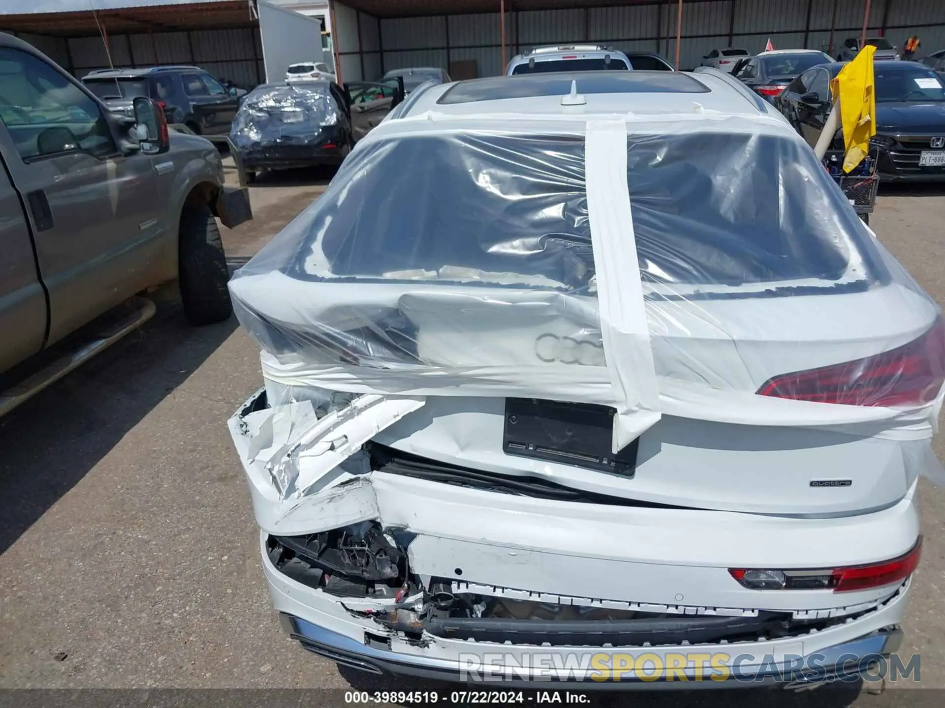 16 fotografías del automóvil dañado WA1EAAFY5P2122402 AUDI Q5 2023