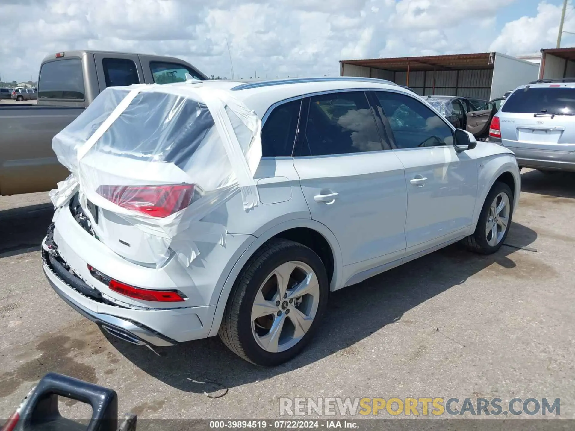 4 fotografías del automóvil dañado WA1EAAFY5P2122402 AUDI Q5 2023