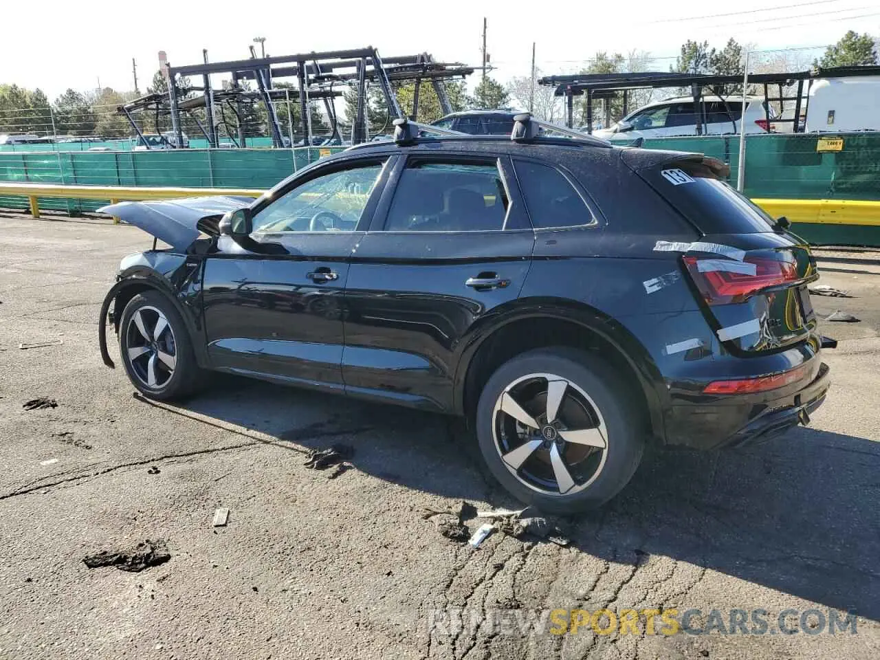 2 fotografías del automóvil dañado WA1EAAFY5P2170823 AUDI Q5 2023