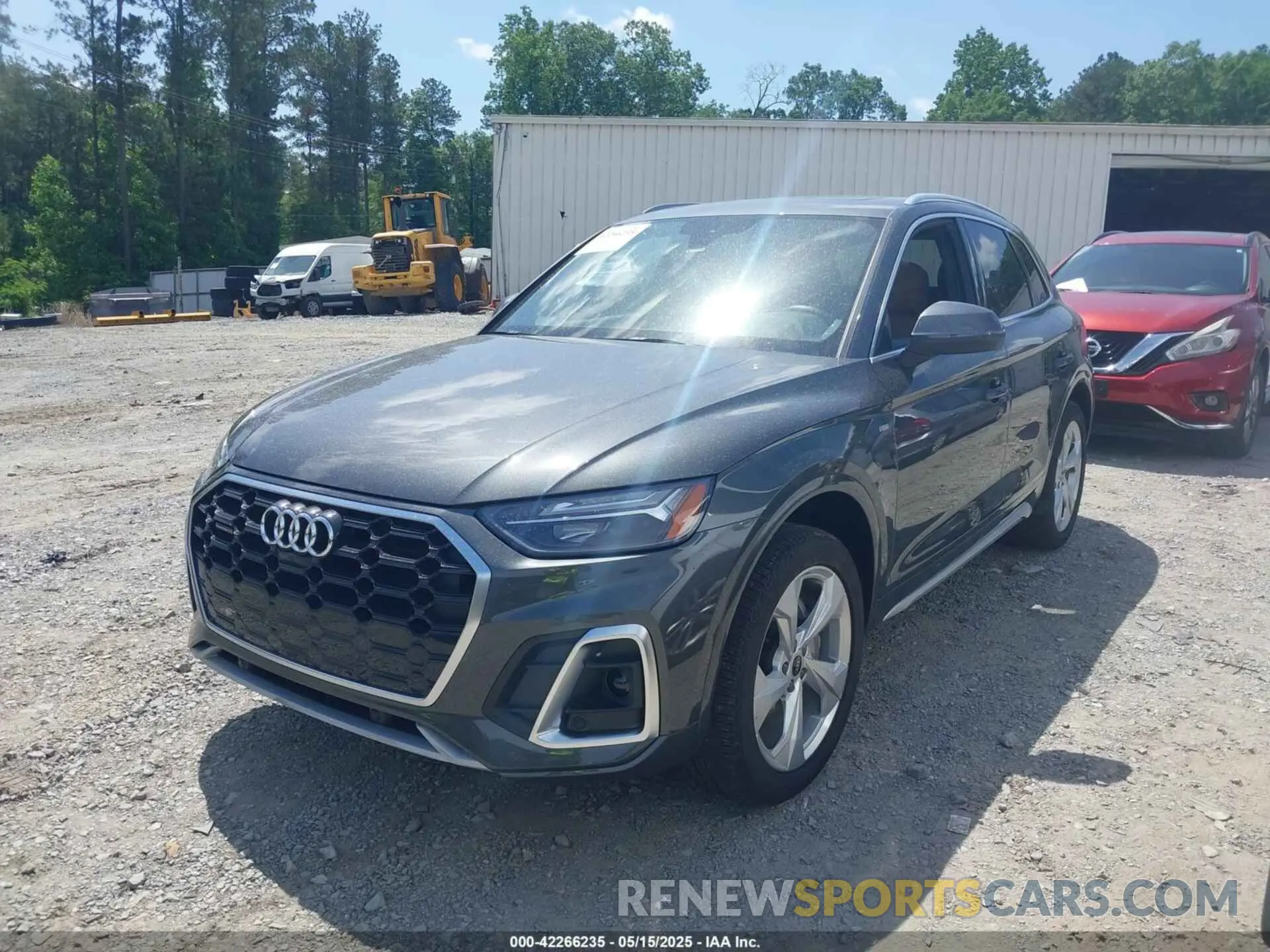 2 fotografías del automóvil dañado WA1EAAFY6P2016122 AUDI Q5 2023