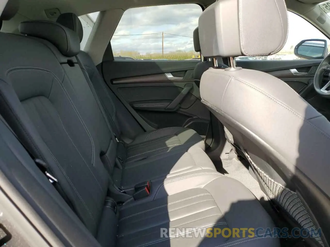11 fotografías del automóvil dañado WA1EAAFY6P2052165 AUDI Q5 2023