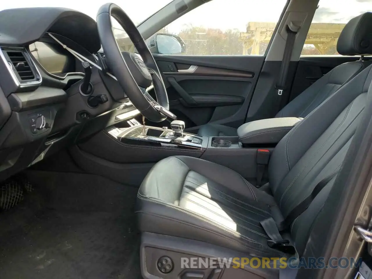 7 fotografías del automóvil dañado WA1EAAFY6P2052165 AUDI Q5 2023