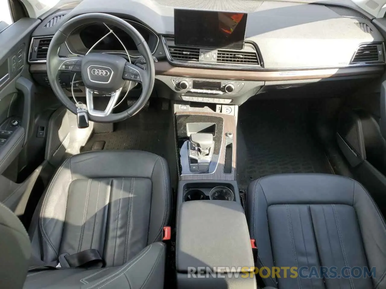 8 fotografías del automóvil dañado WA1EAAFY6P2052165 AUDI Q5 2023