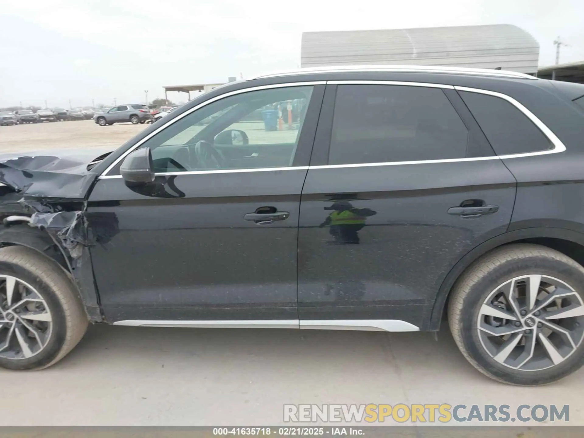 15 fotografías del automóvil dañado WA1EAAFY7P2002973 AUDI Q5 2023