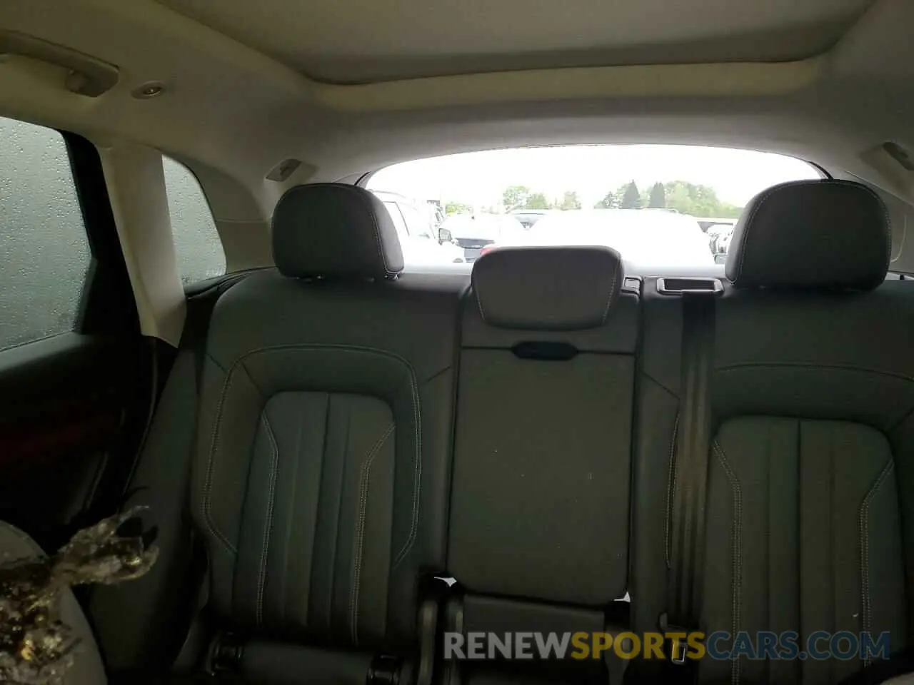 10 fotografías del automóvil dañado WA1EAAFY7P2052871 AUDI Q5 2023