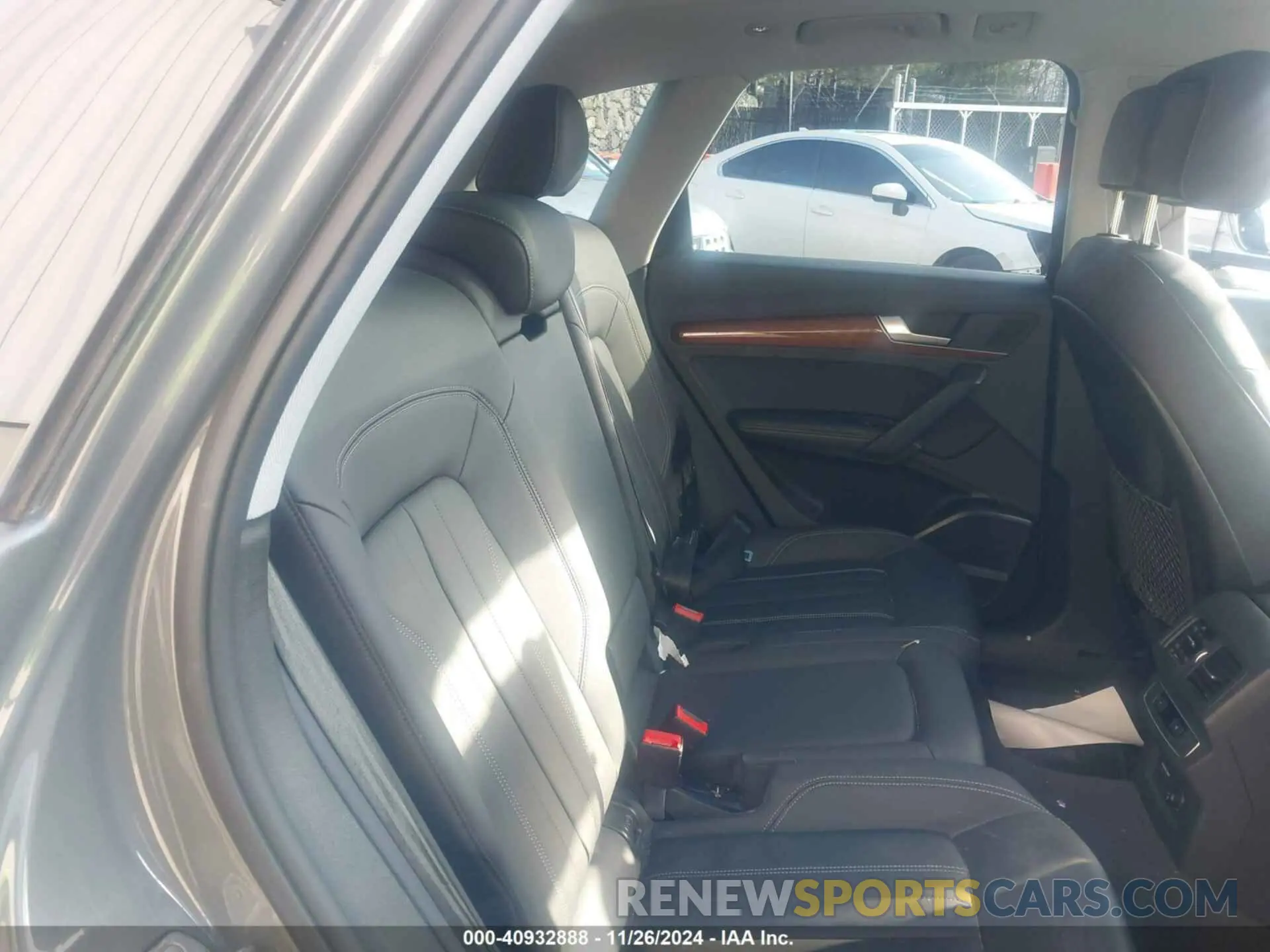 8 fotografías del automóvil dañado WA1EAAFY8P2029955 AUDI Q5 2023