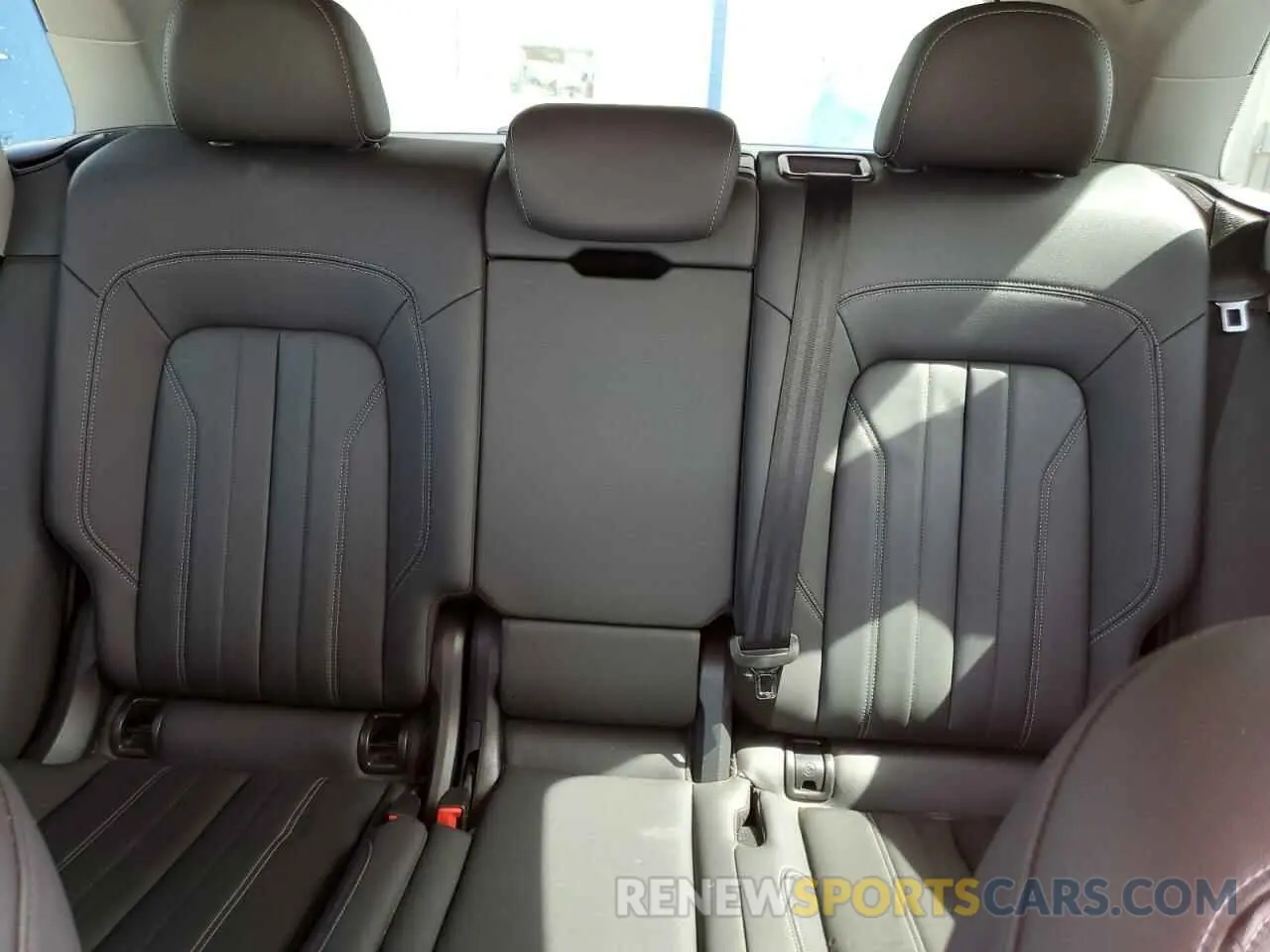 10 fotografías del automóvil dañado WA1EAAFY9P2055044 AUDI Q5 2023