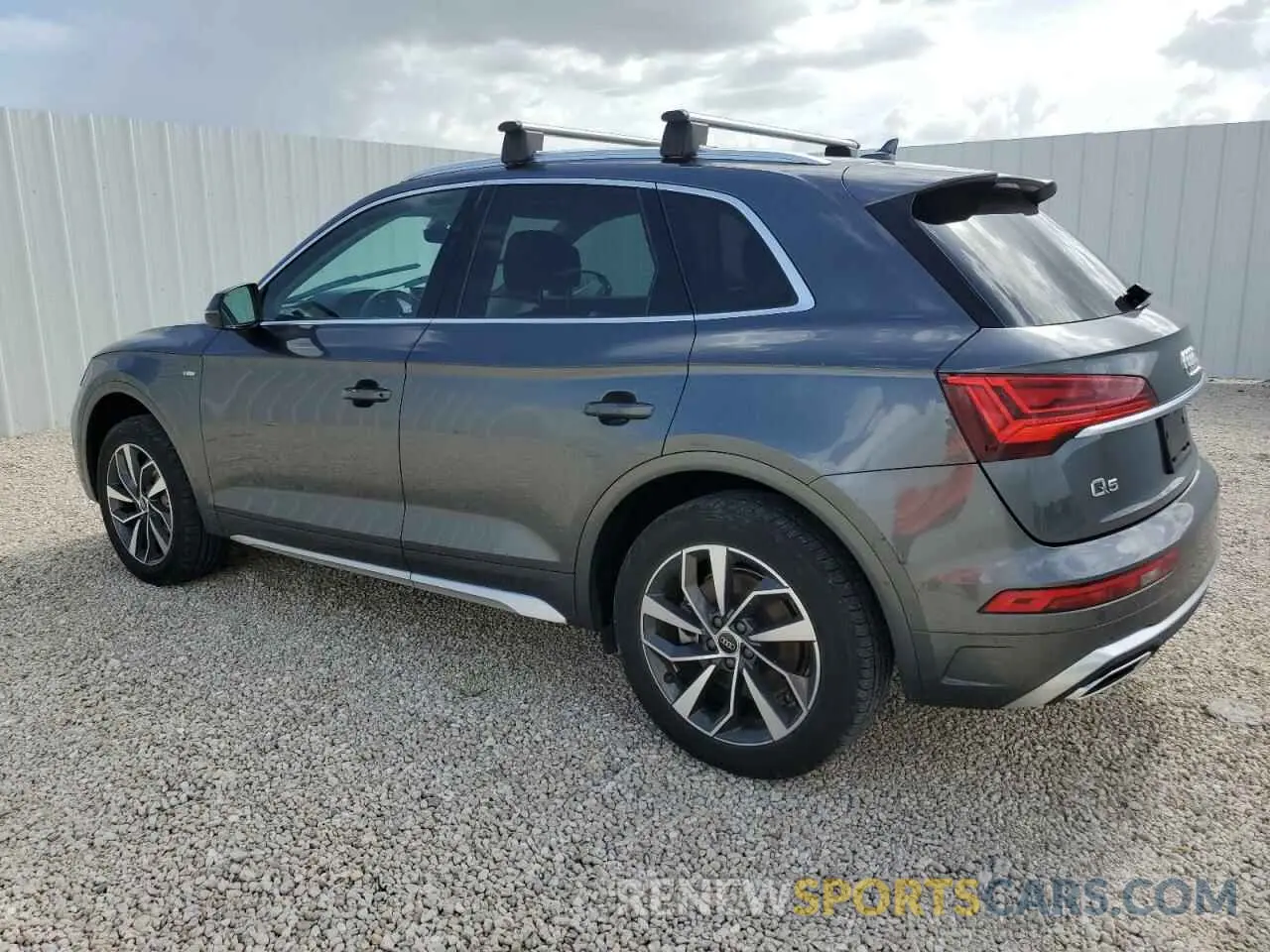 2 fotografías del automóvil dañado WA1EAAFY9P2055044 AUDI Q5 2023