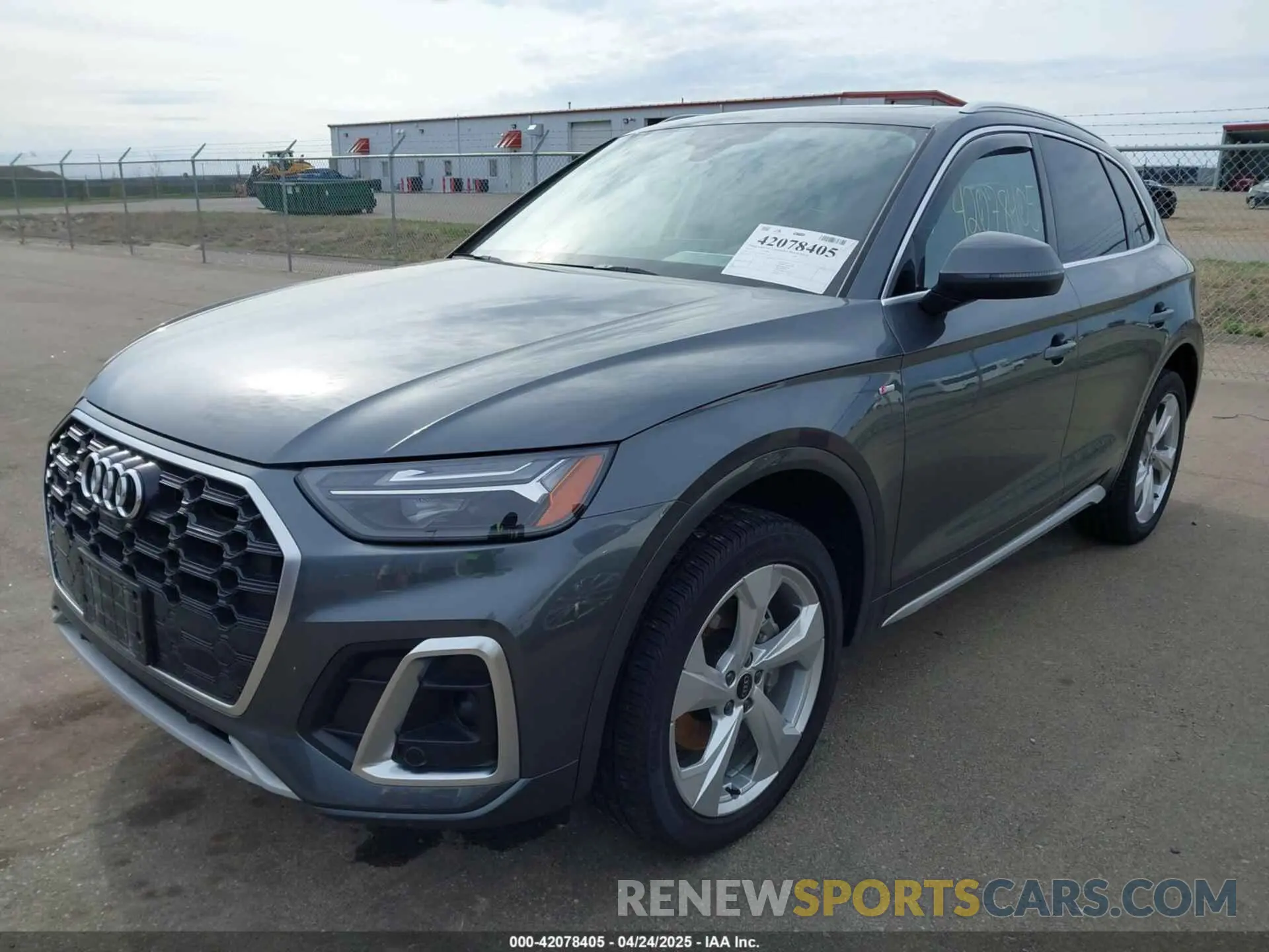 2 fotografías del automóvil dañado WA1EAAFYXP2174320 AUDI Q5 2023