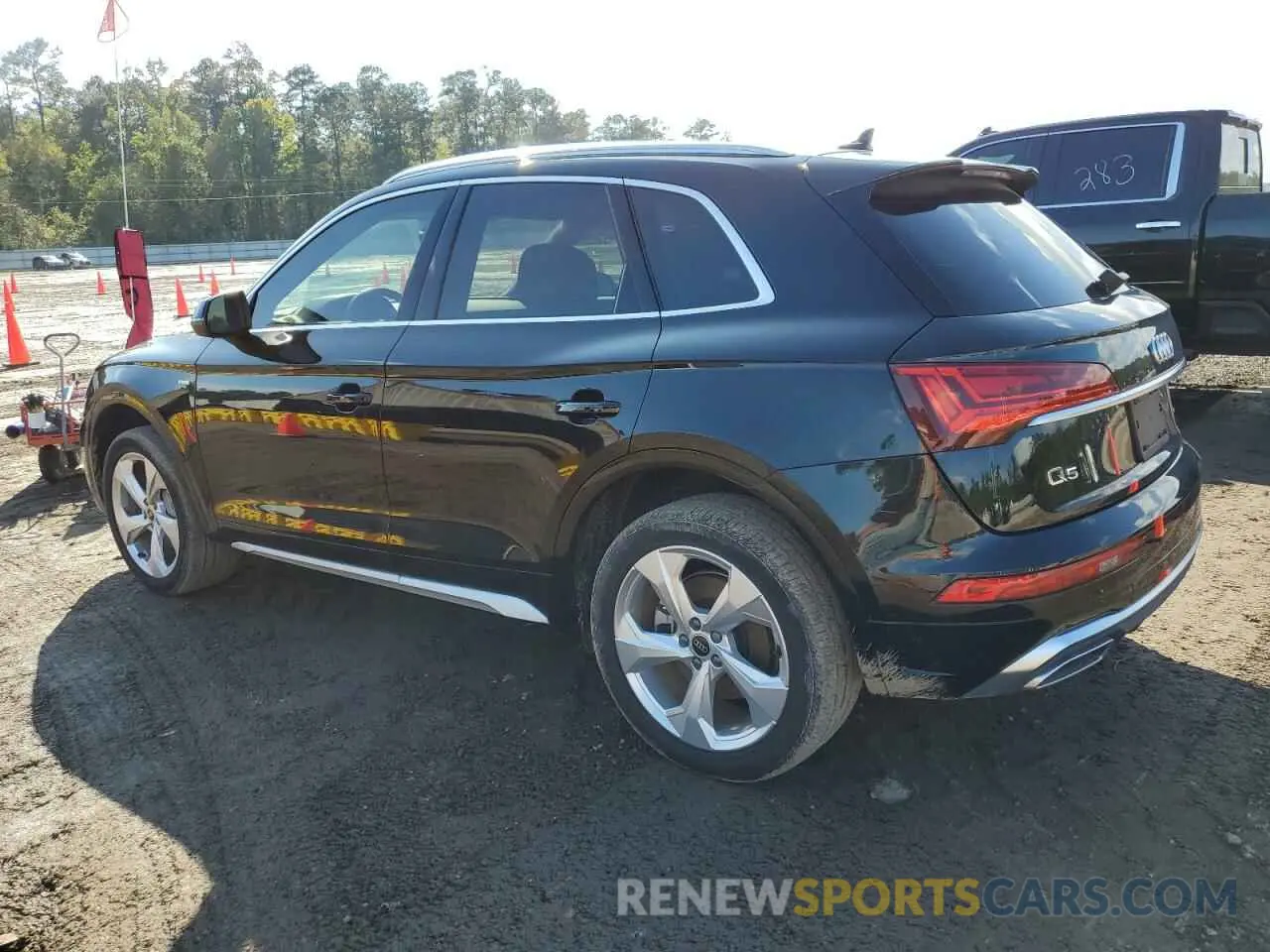 2 fotografías del automóvil dañado WA1EABFY8P2069068 AUDI Q5 2023