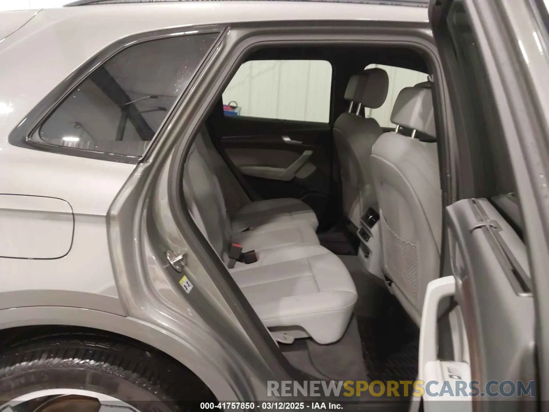 8 fotografías del automóvil dañado WA1FAAFY9P2114601 AUDI Q5 2023