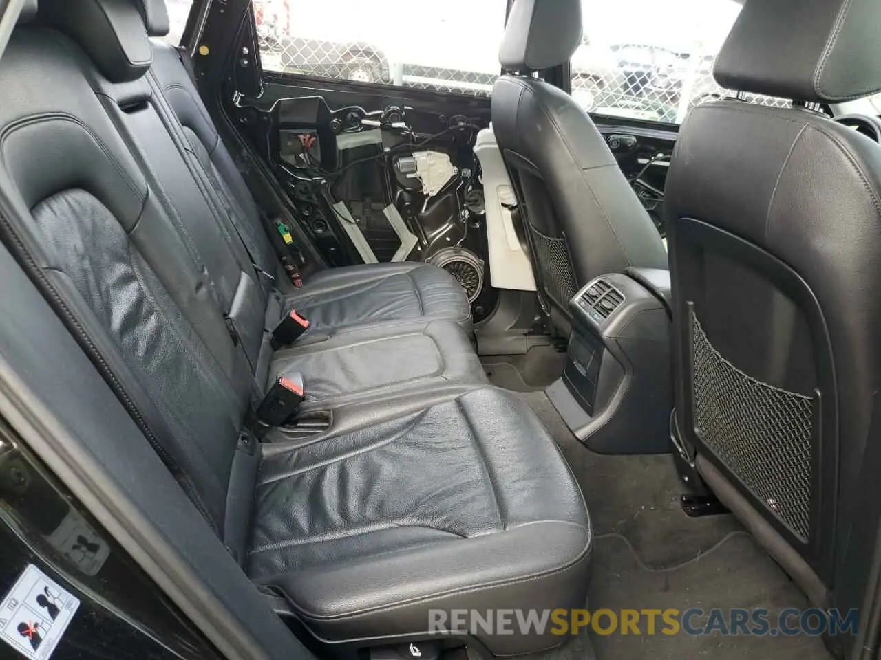 11 fotografías del automóvil dañado WA1LFAFP1FA124152 AUDI Q5 2023