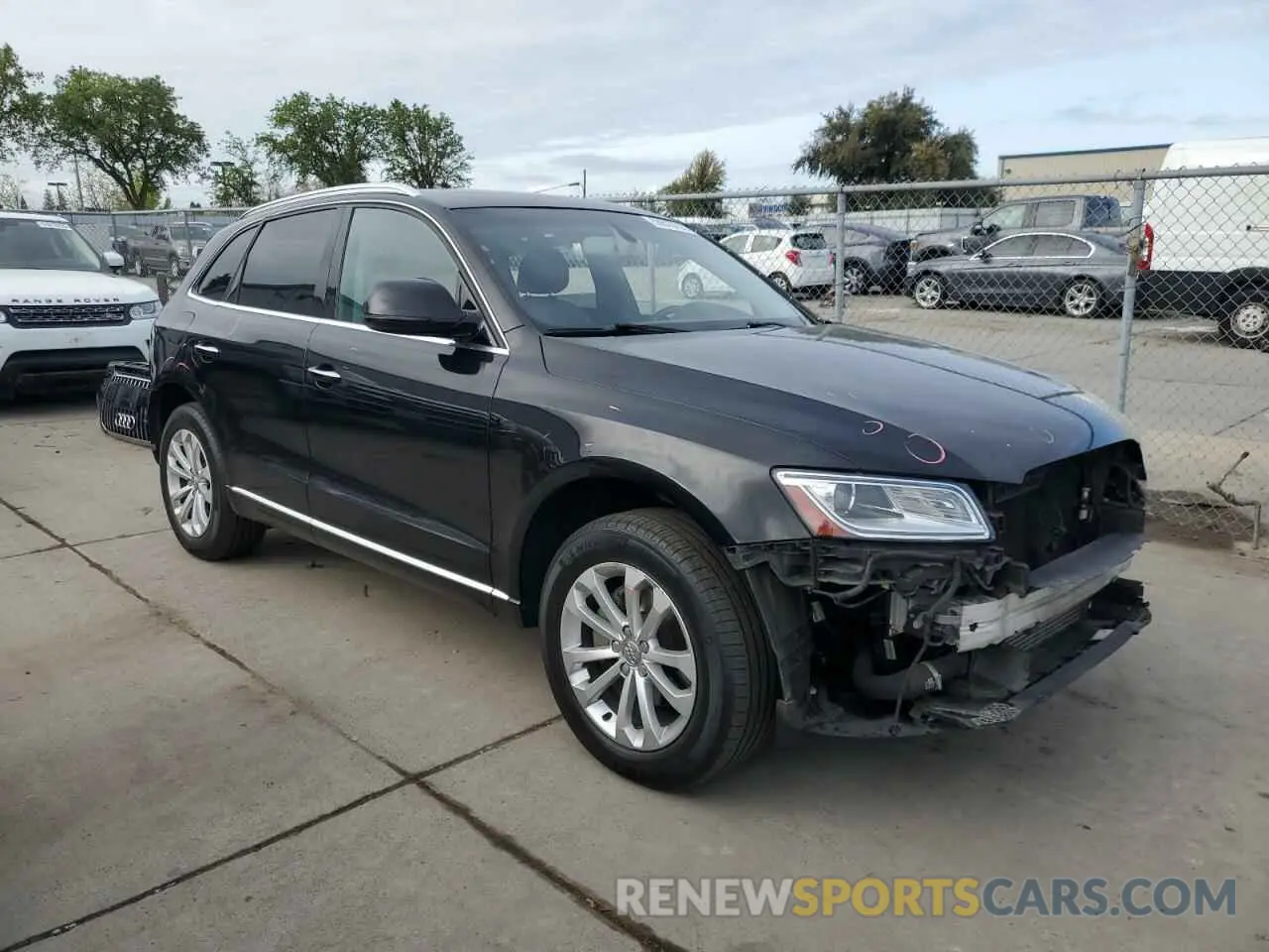4 fotografías del automóvil dañado WA1LFAFP1FA124152 AUDI Q5 2023