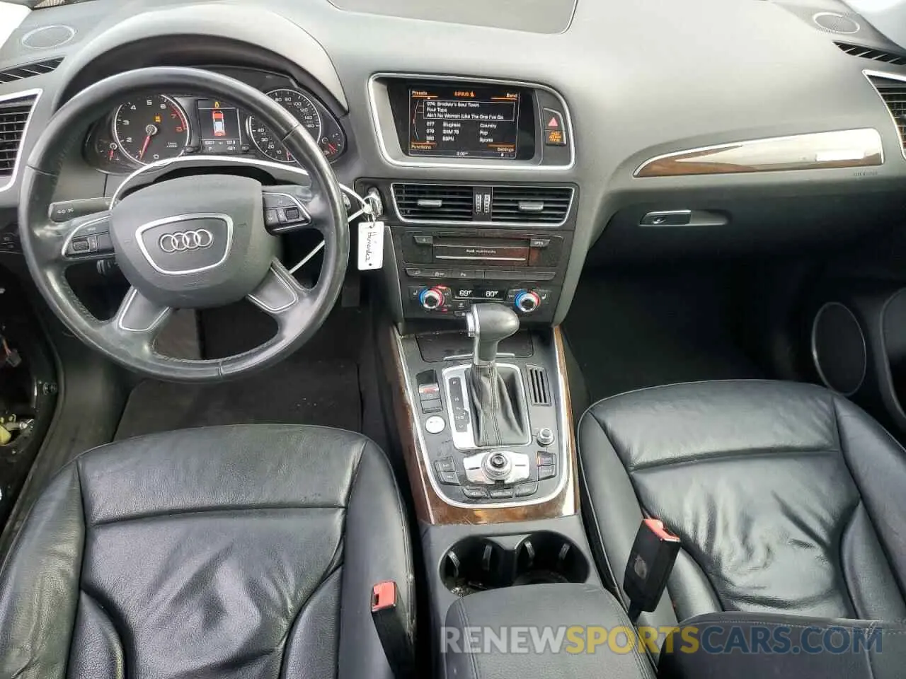 8 fotografías del automóvil dañado WA1LFAFP1FA124152 AUDI Q5 2023