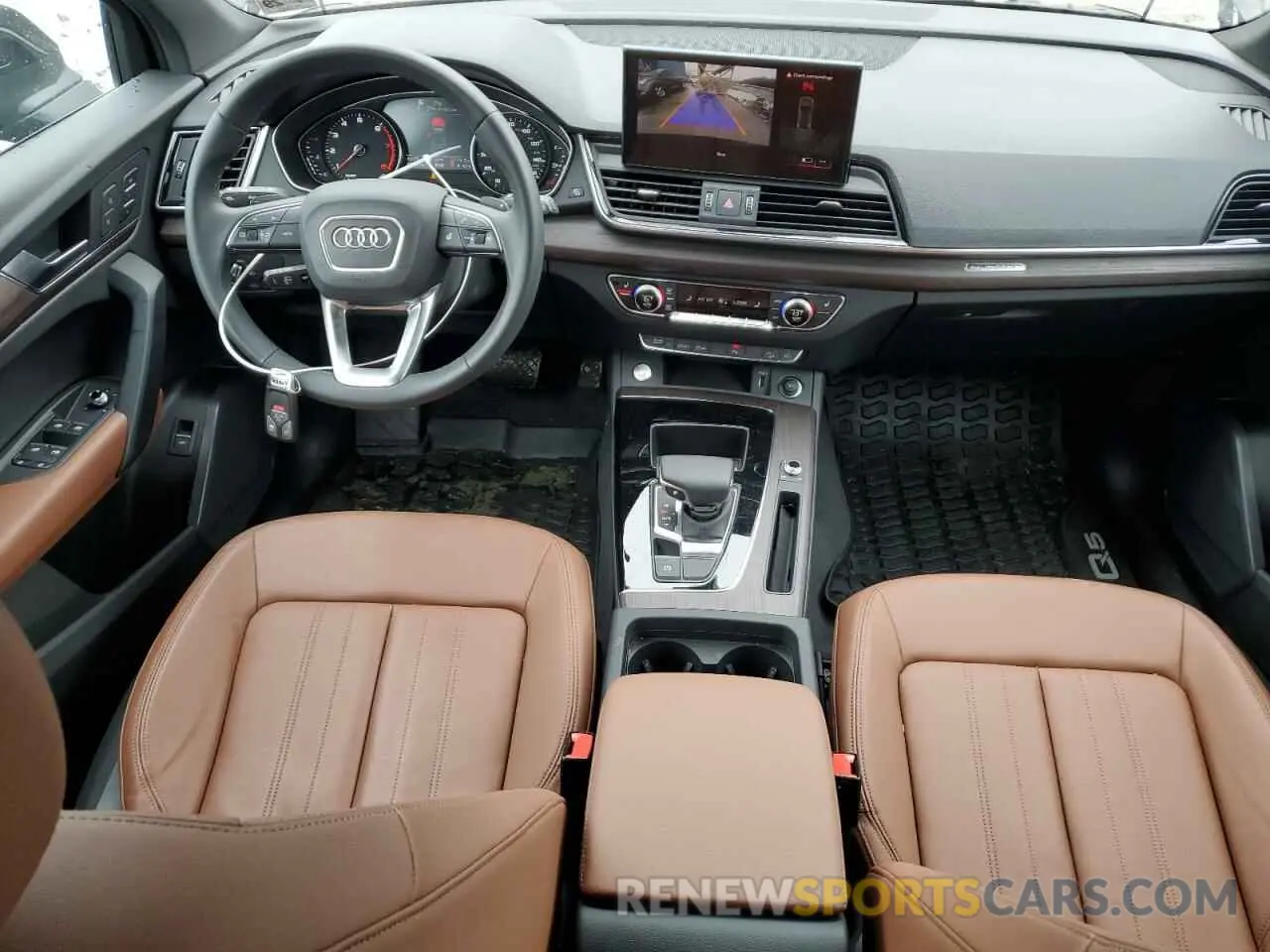 8 fotografías del automóvil dañado WA1ABAFY0R2100659 AUDI Q5 2024