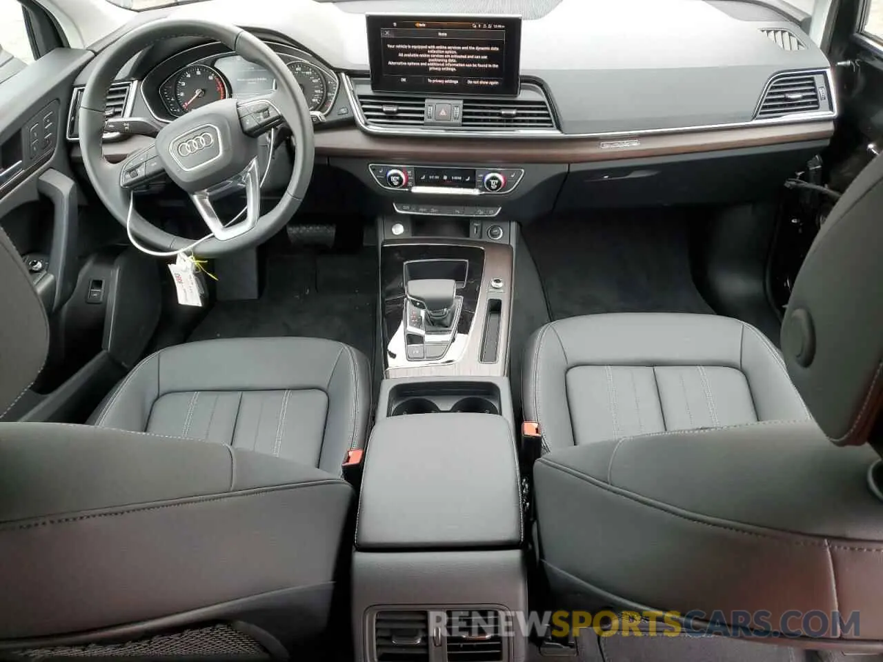 8 fotografías del automóvil dañado WA1ABAFY6R2137571 AUDI Q5 2024