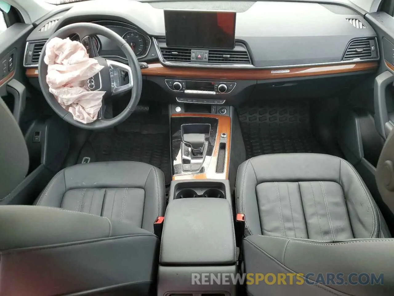 8 fotografías del automóvil dañado WA1ABAFY9R2083635 AUDI Q5 2024