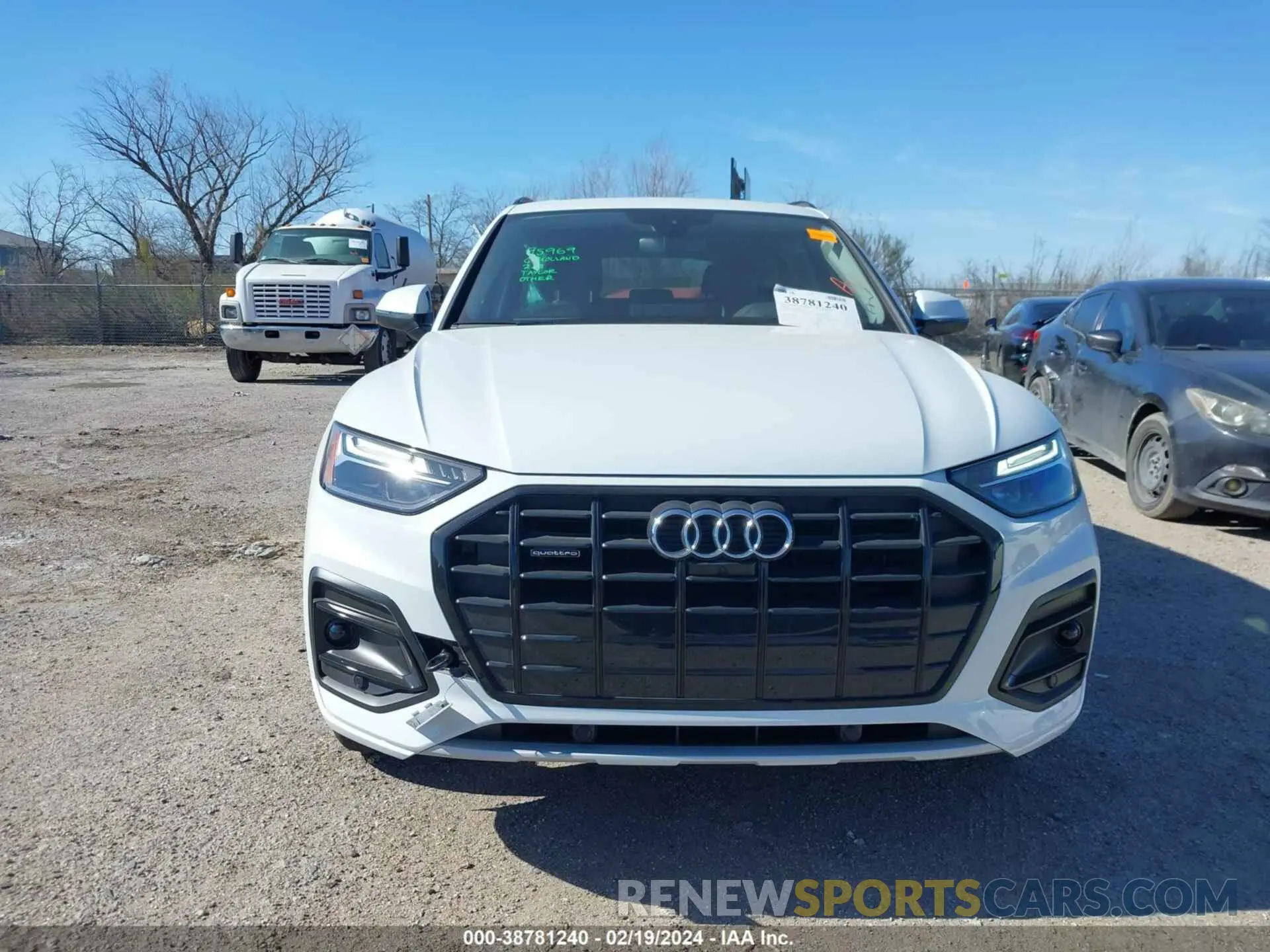 12 fotografías del automóvil dañado WA1BBAFYXR2021455 AUDI Q5 2024