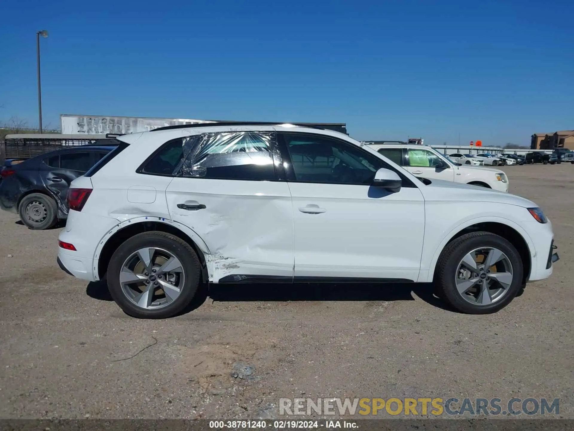 13 fotografías del automóvil dañado WA1BBAFYXR2021455 AUDI Q5 2024