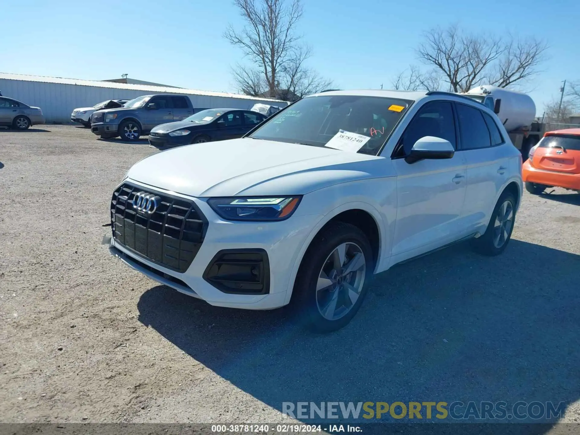 2 fotografías del automóvil dañado WA1BBAFYXR2021455 AUDI Q5 2024