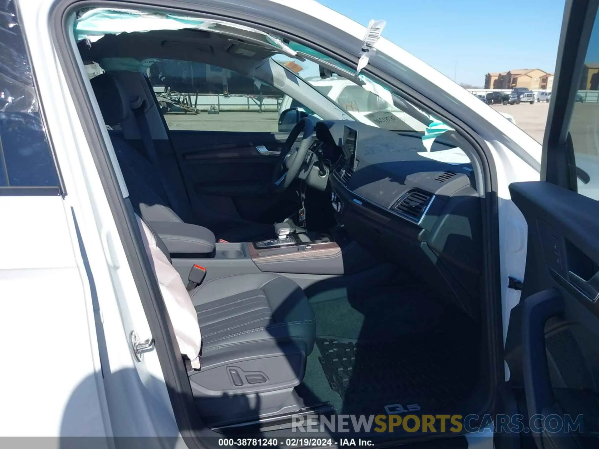 5 fotografías del automóvil dañado WA1BBAFYXR2021455 AUDI Q5 2024