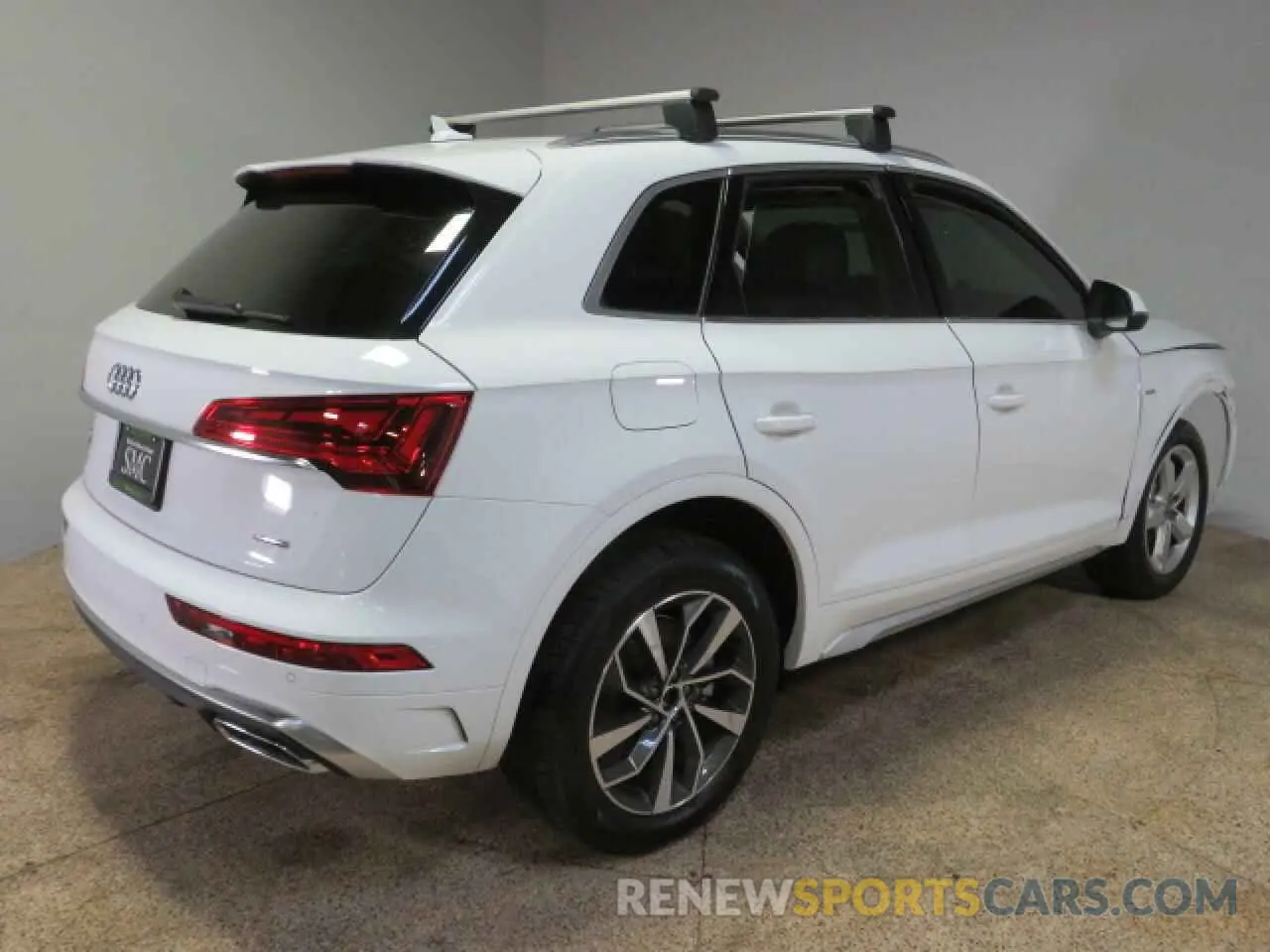 3 fotografías del automóvil dañado WA1EAAFY0R2082281 AUDI Q5 2024
