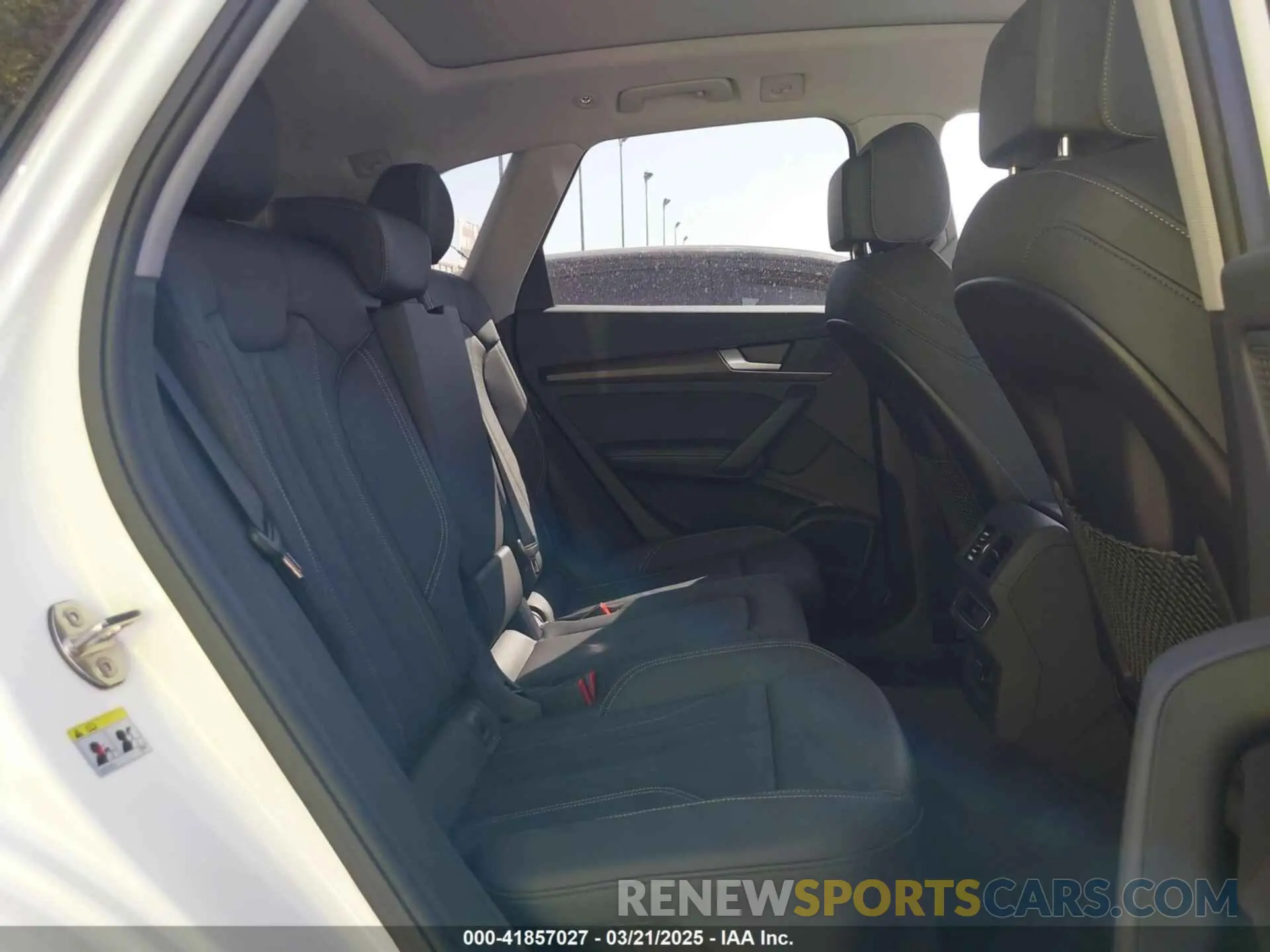 8 fotografías del automóvil dañado WA1EAAFY1R2071161 AUDI Q5 2024