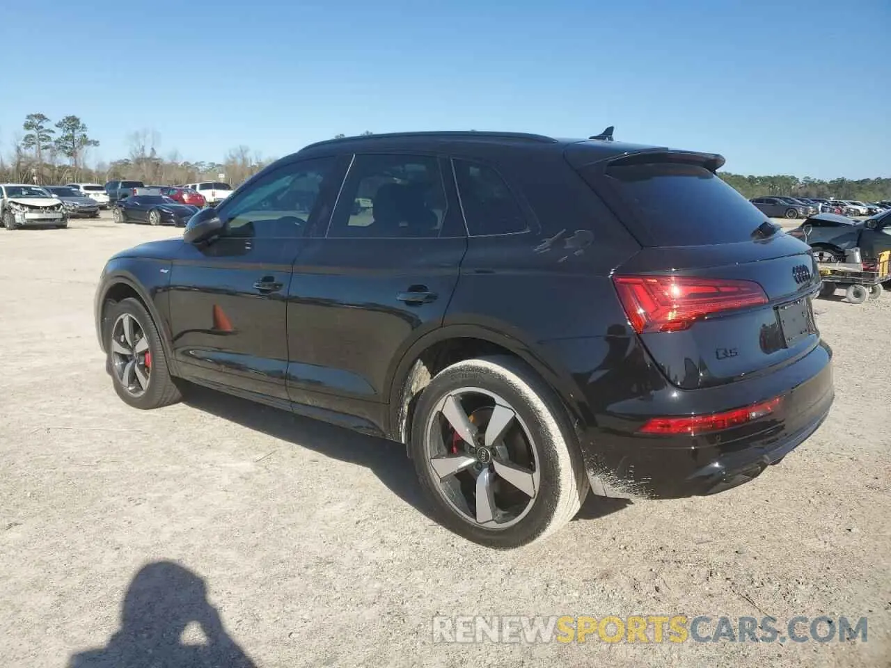 2 fotografías del automóvil dañado WA1EAAFY2R2050674 AUDI Q5 2024