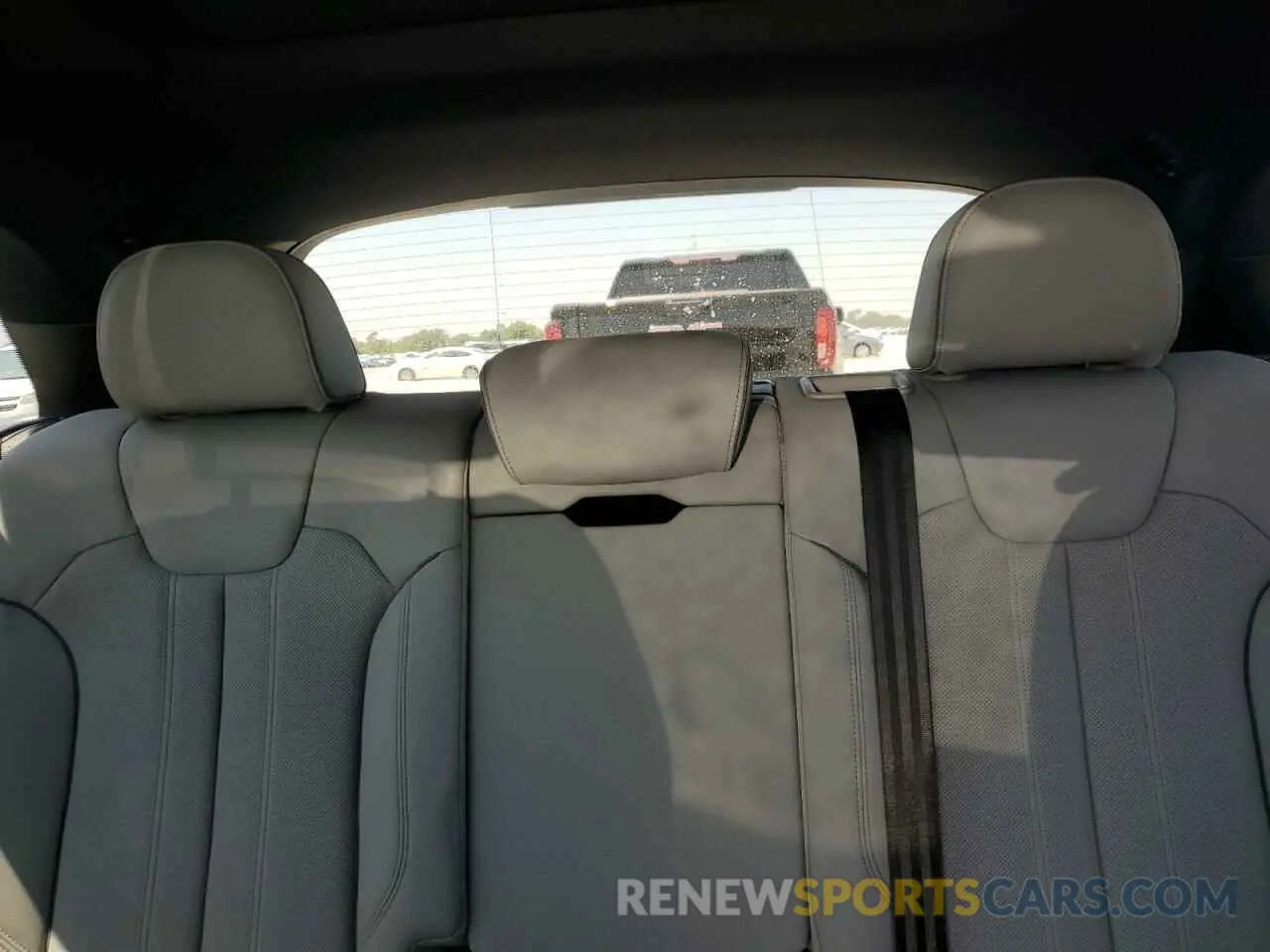 10 fotografías del automóvil dañado WA1EAAFY4R2015571 AUDI Q5 2024