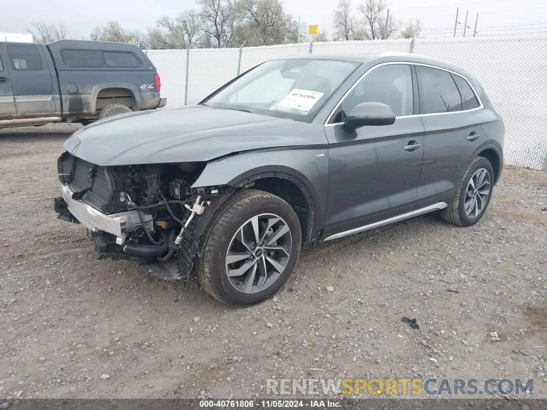 2 fotografías del automóvil dañado WA1EAAFY5R2070692 AUDI Q5 2024
