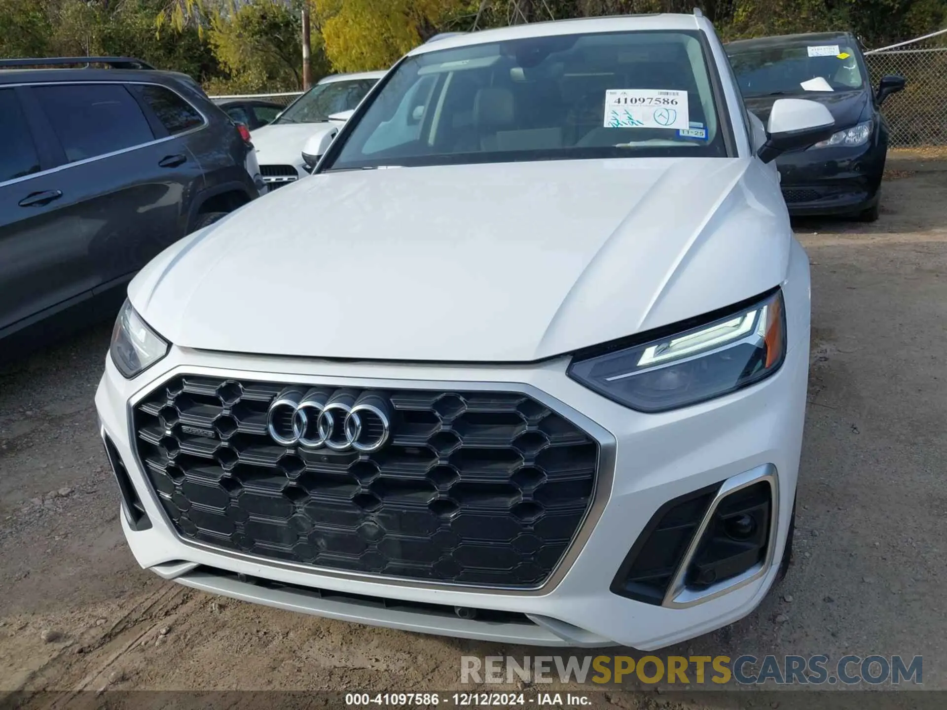 12 fotografías del automóvil dañado WA1EAAFY6R2025888 AUDI Q5 2024