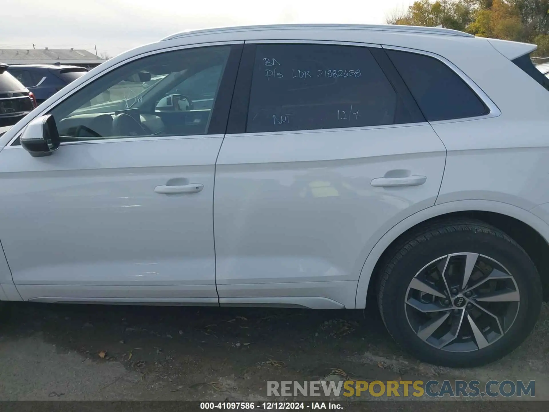 14 fotografías del automóvil dañado WA1EAAFY6R2025888 AUDI Q5 2024