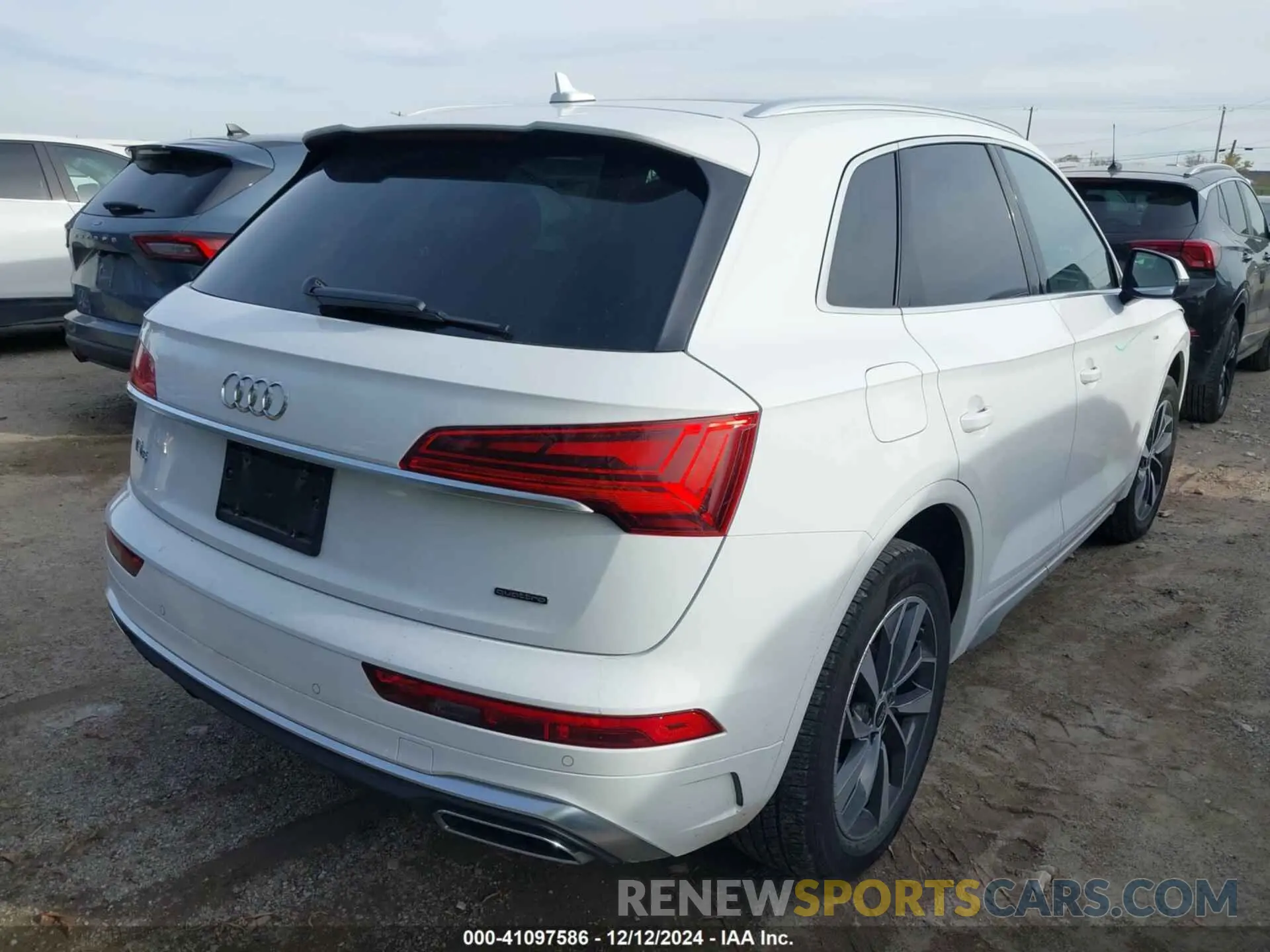 4 fotografías del automóvil dañado WA1EAAFY6R2025888 AUDI Q5 2024