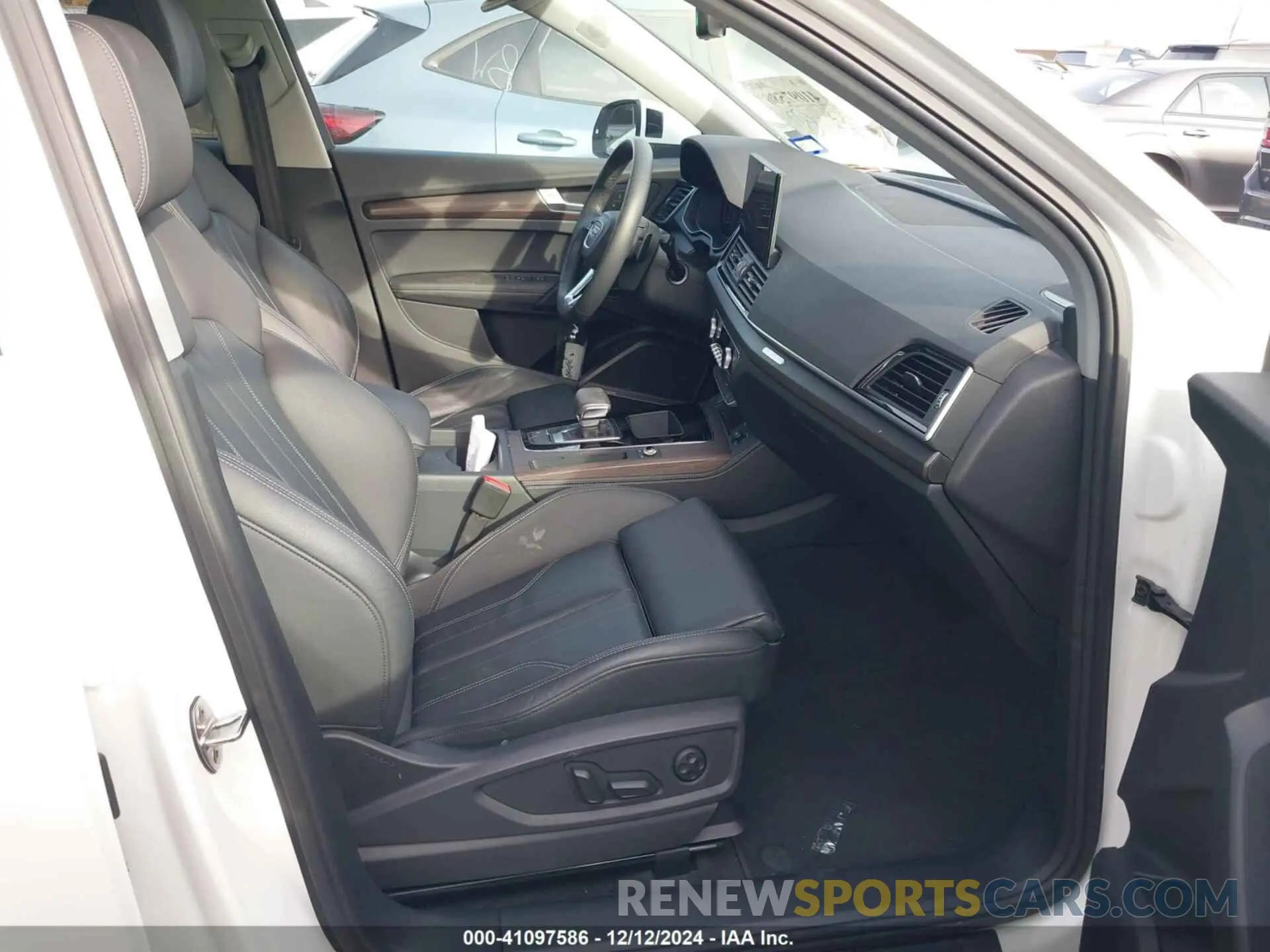 5 fotografías del automóvil dañado WA1EAAFY6R2025888 AUDI Q5 2024