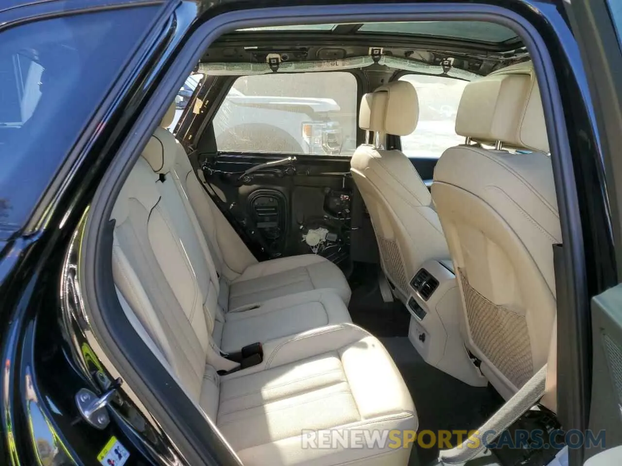 11 fotografías del automóvil dañado WA1EAAFY8R2033880 AUDI Q5 2024