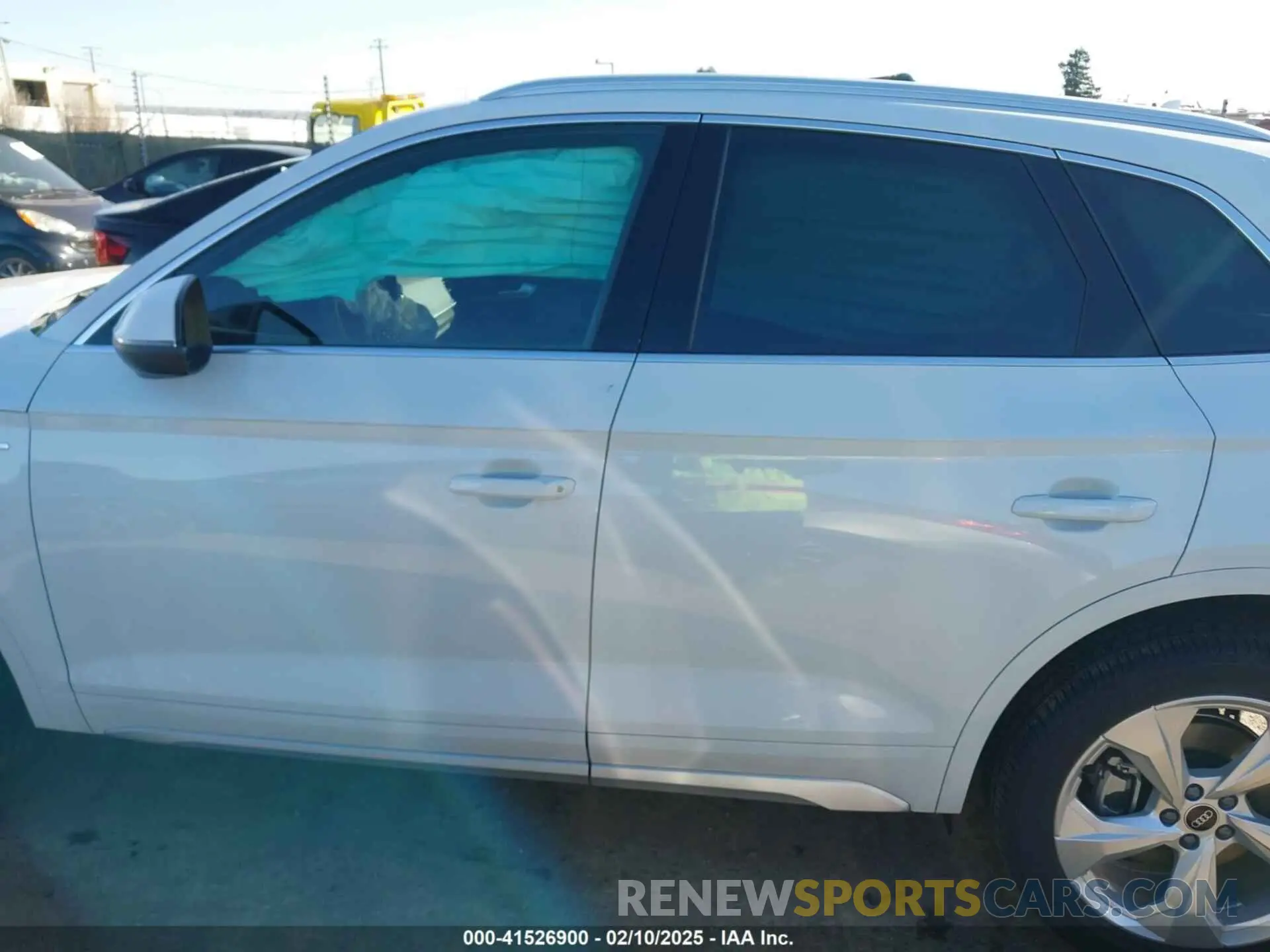 15 fotografías del automóvil dañado WA1EAAFY9R2138718 AUDI Q5 2024