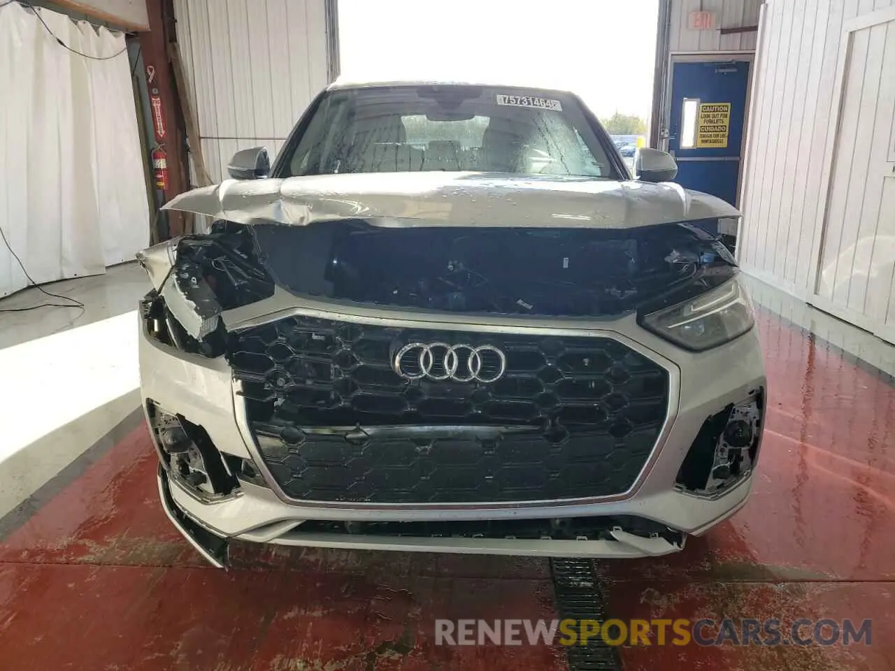 5 fotografías del automóvil dañado WA1EAAFYXR2078805 AUDI Q5 2024