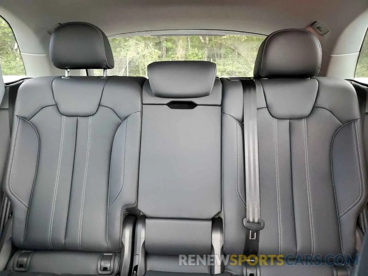10 fotografías del automóvil dañado WA1F2AFY9R2022226 AUDI Q5 2024