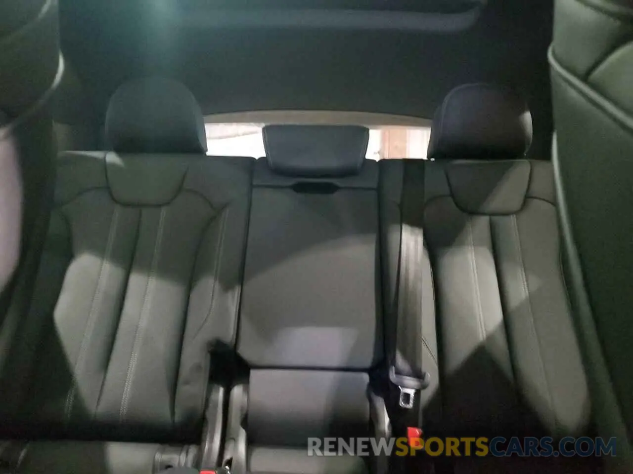 10 fotografías del automóvil dañado WA1FAAFY4R2020984 AUDI Q5 2024