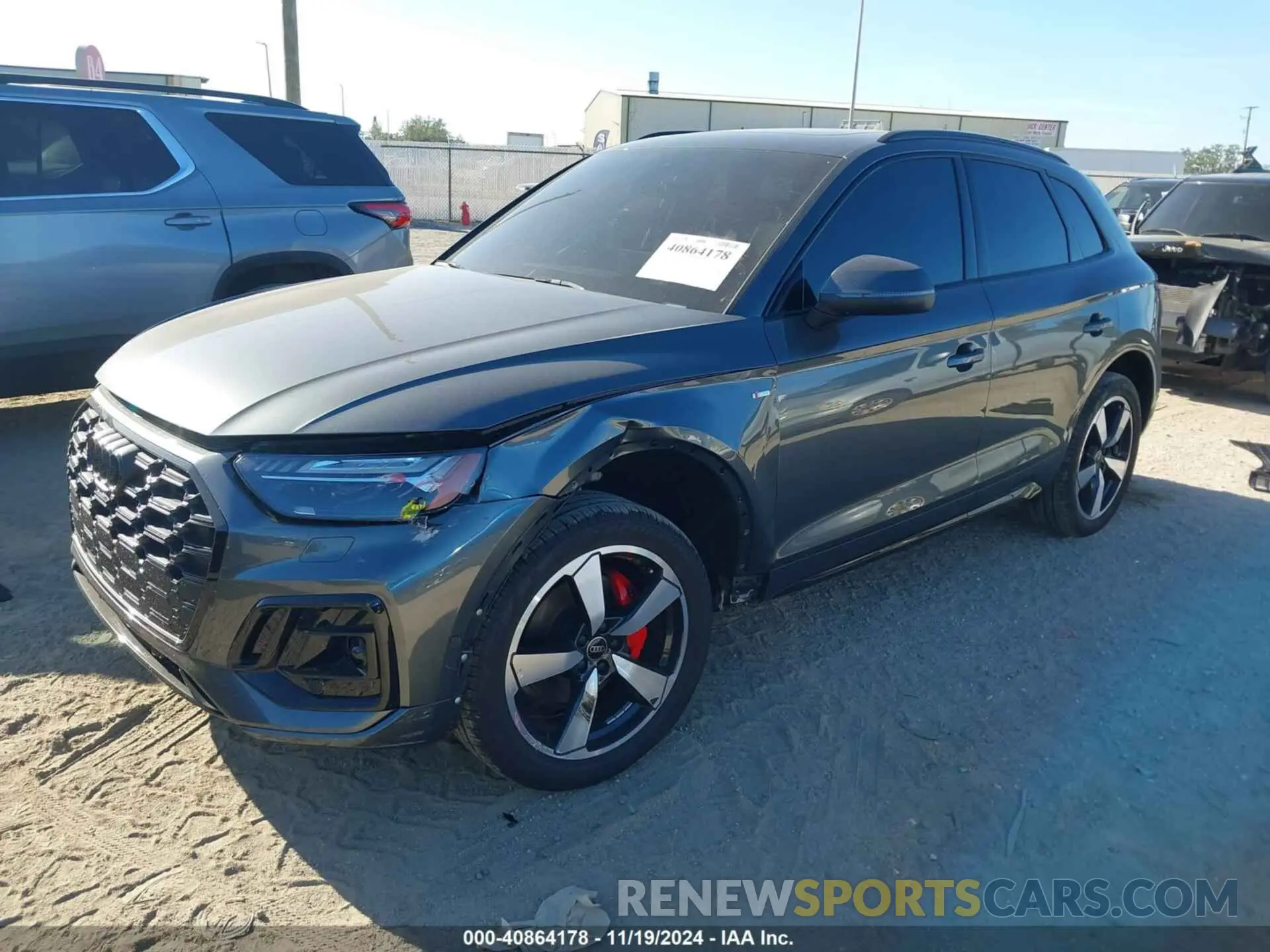 2 fotografías del automóvil dañado WA1FAAFY5R2112458 AUDI Q5 2024