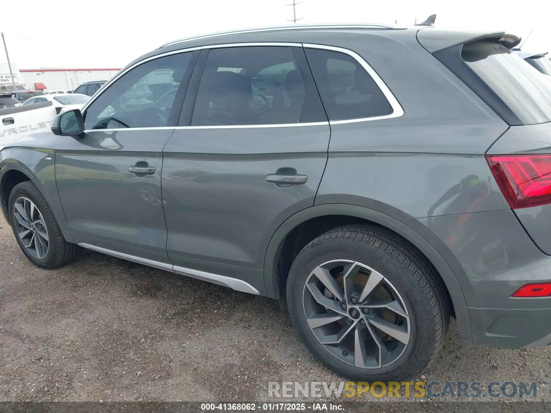 15 fotografías del automóvil dañado WA1GAAFY1R2000549 AUDI Q5 2024