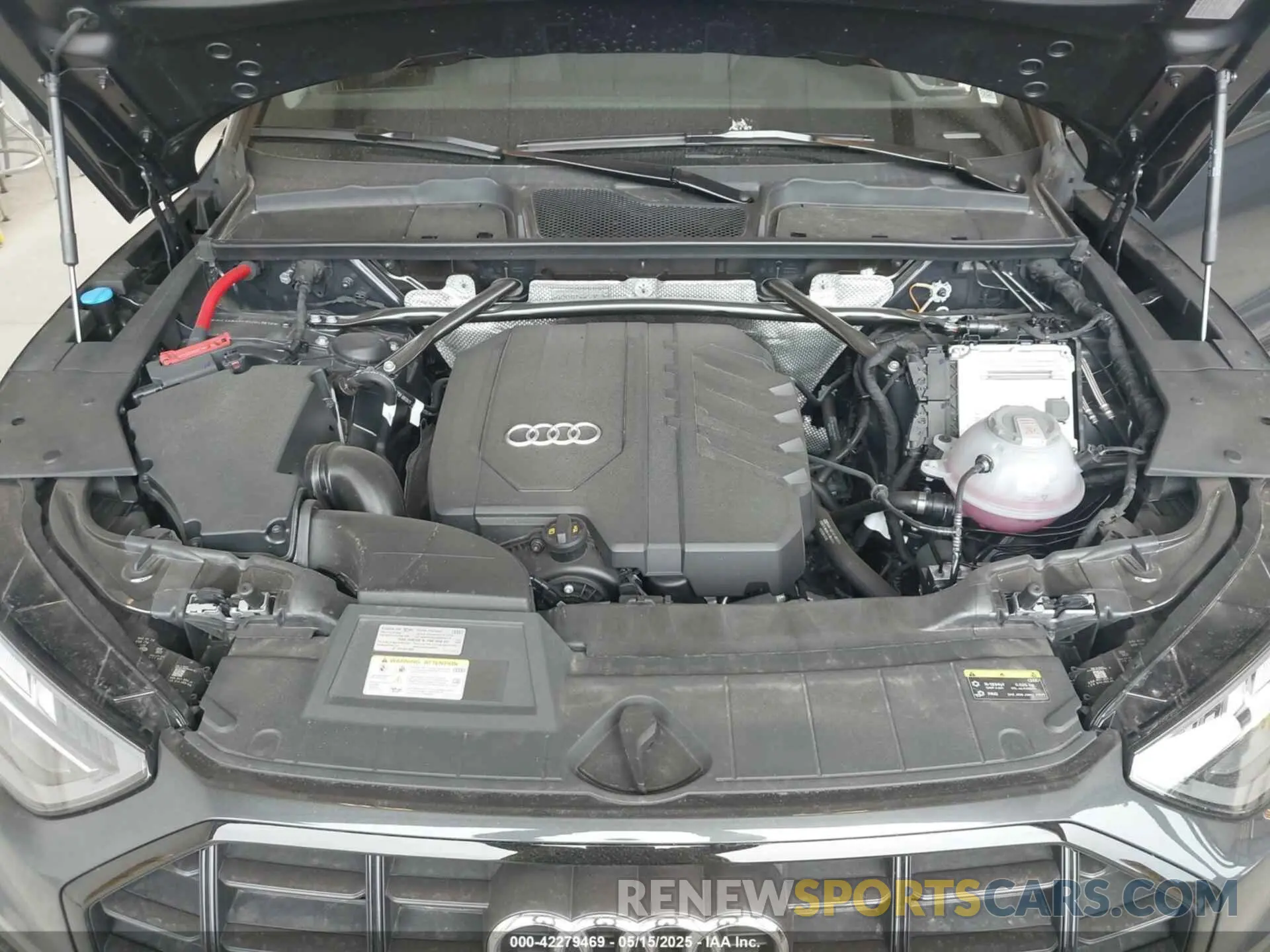 10 fotografías del automóvil dañado WA1ABAFY9S2045618 AUDI Q5 2025