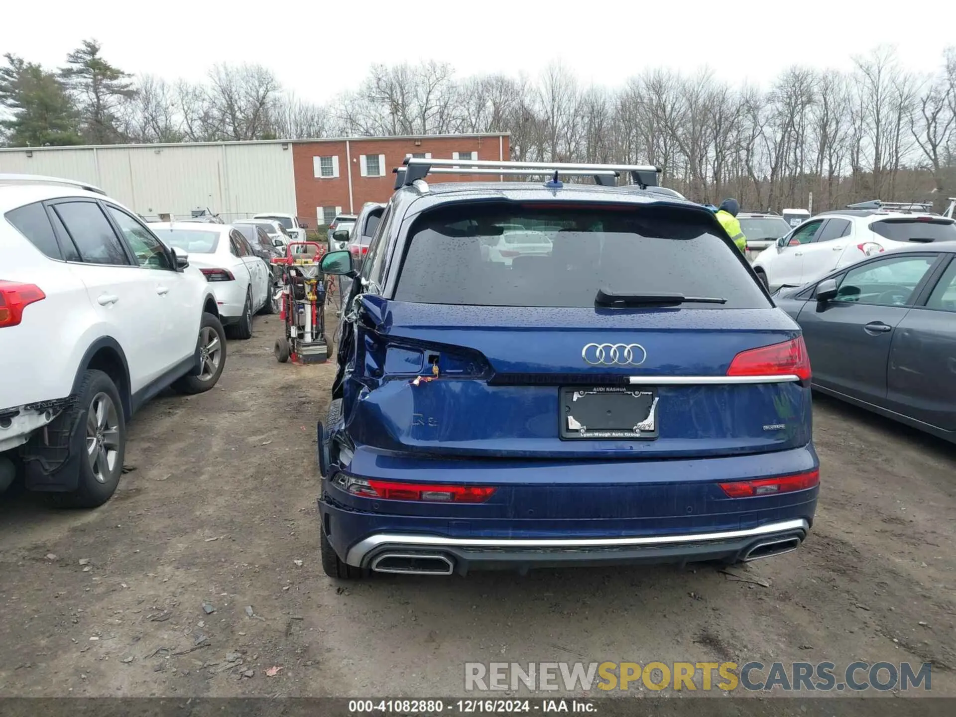 16 fotografías del automóvil dañado WA1EAAFY0S2024953 AUDI Q5 2025