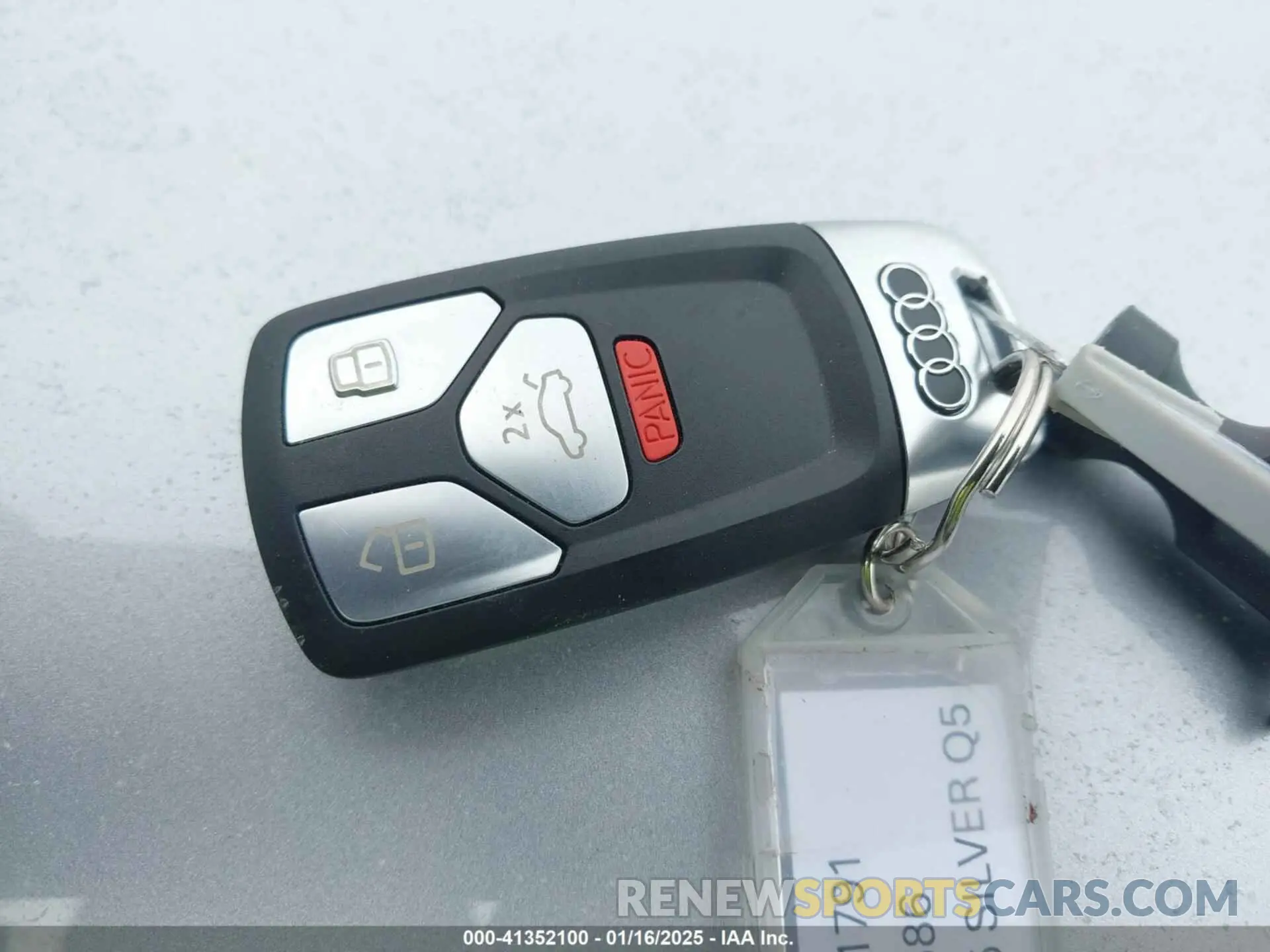 11 fotografías del automóvil dañado WA1EAAFY8S2009391 AUDI Q5 2025