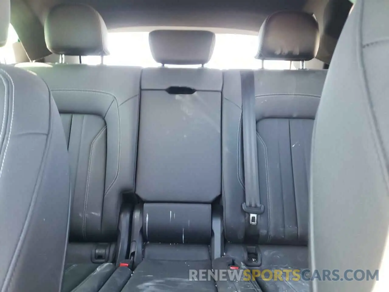 10 fotografías del automóvil dañado WA1AAAFY0R2077810 AUDI Q5 KOMFORT 2024