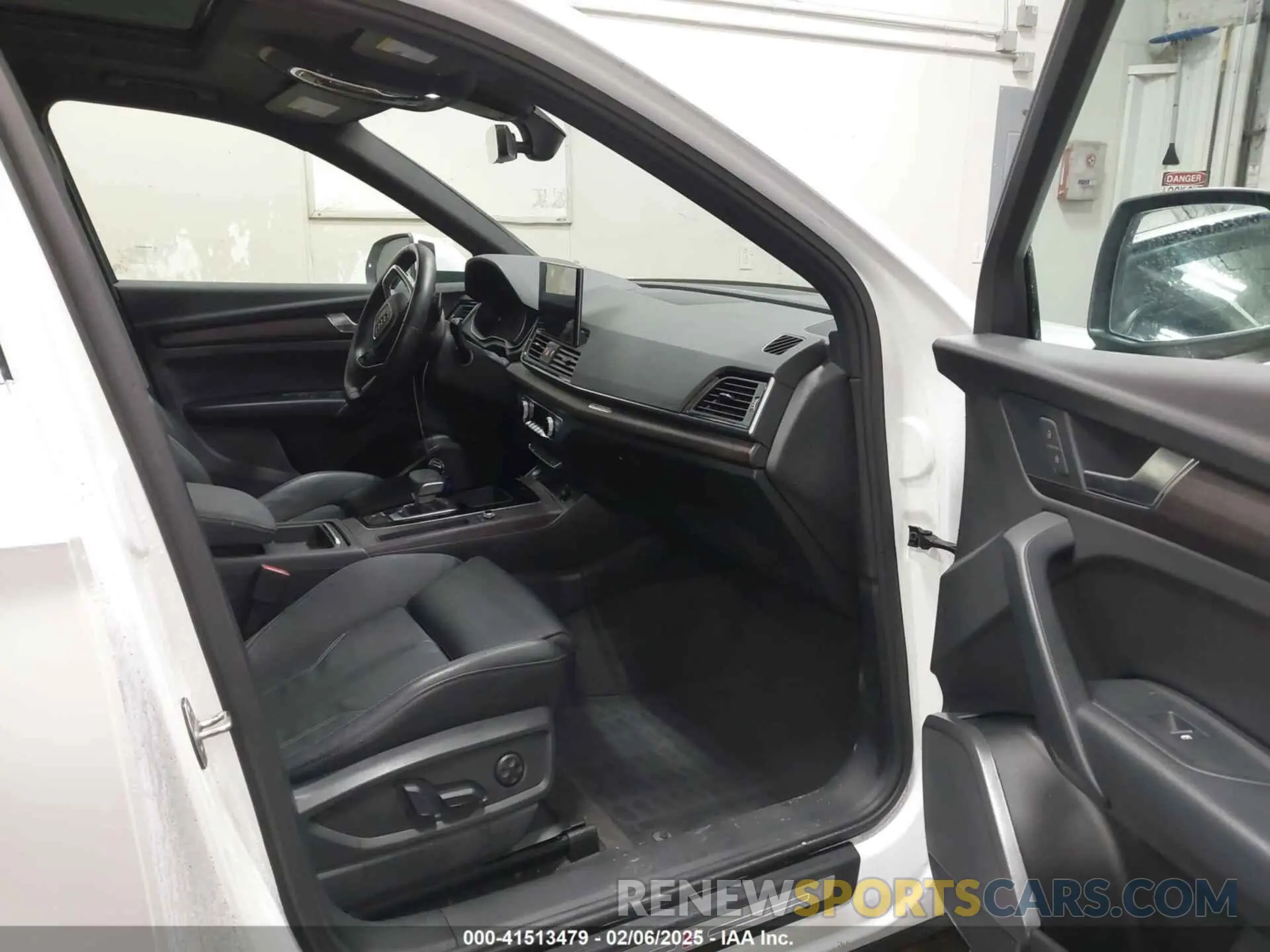 5 fotografías del automóvil dañado WA14AAFY1M2137129 AUDI Q5 SPORTBACK 2021